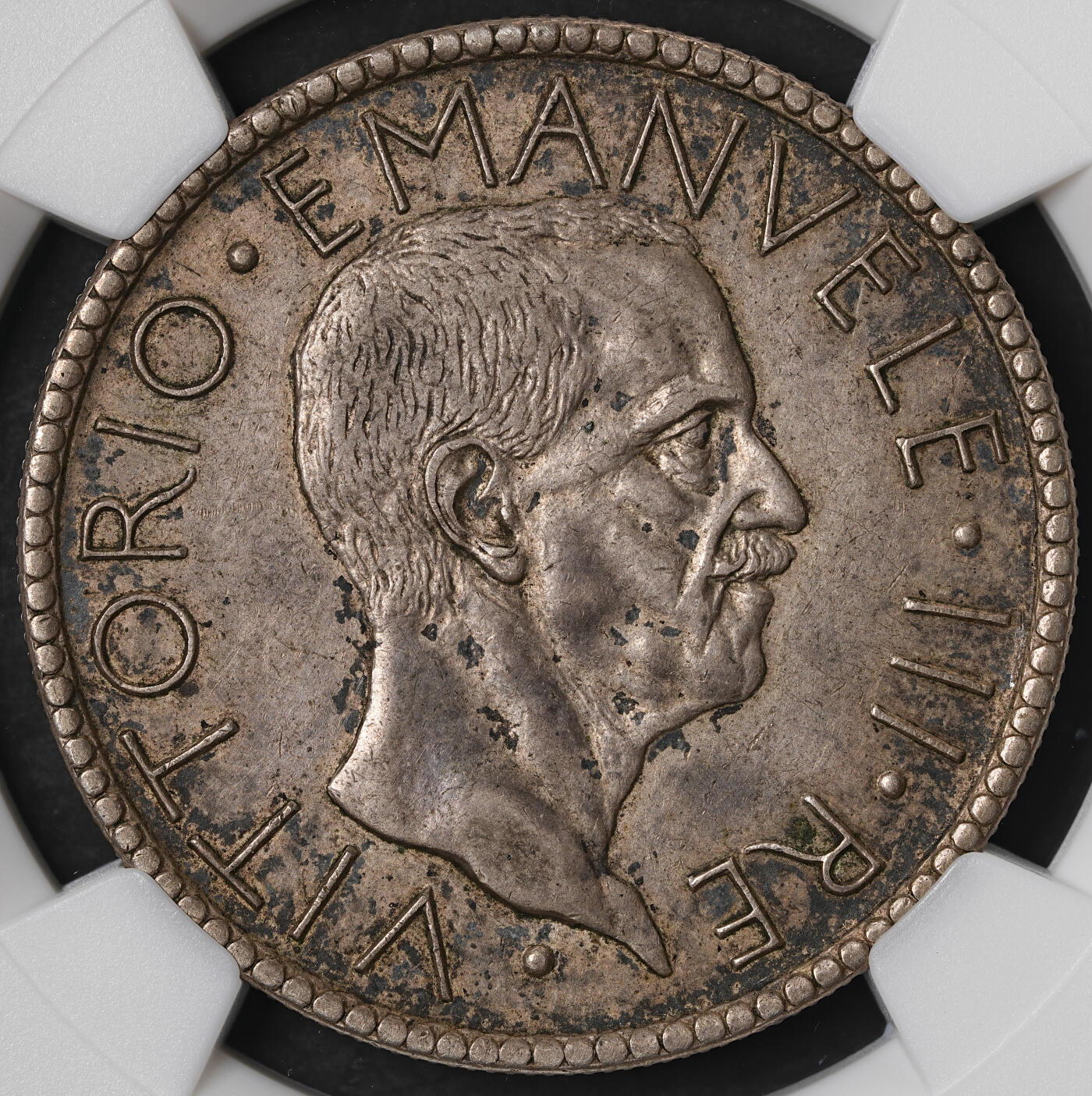 修遠堂世界钱币第五十八期 NGC AU53 1927年意大利裸男20里拉大银币