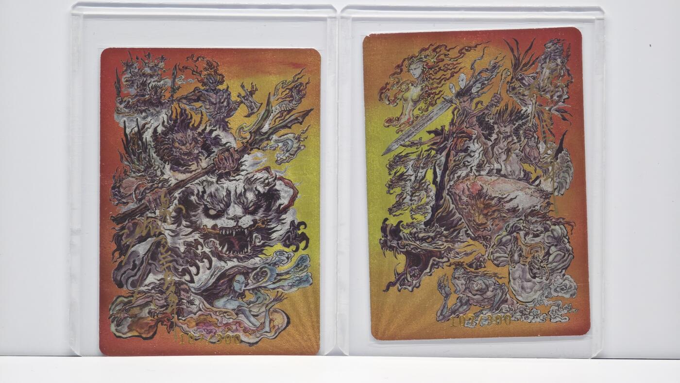白泽拍卖卡牌手绘专场第13期（昨夜一霎雨，天意苏群物） 2023 启读文化 山海经 涿鹿之战2张 107/300,107/300 沈鑫亲签 粗闪 卡夹封装