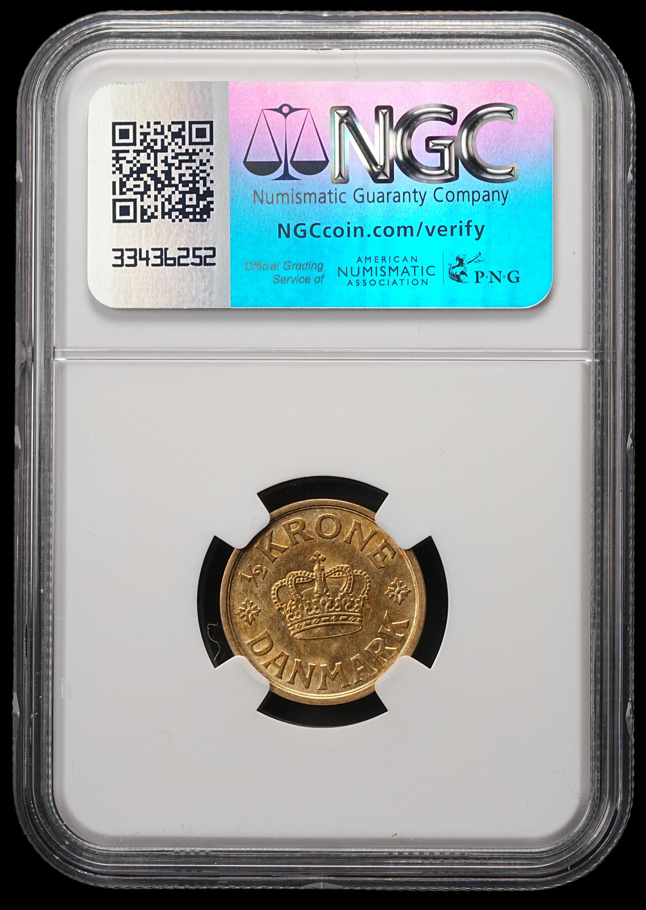 修遠堂世界钱币第五十八期 NGC MS63 1940年丹麦皇冠1/2克朗