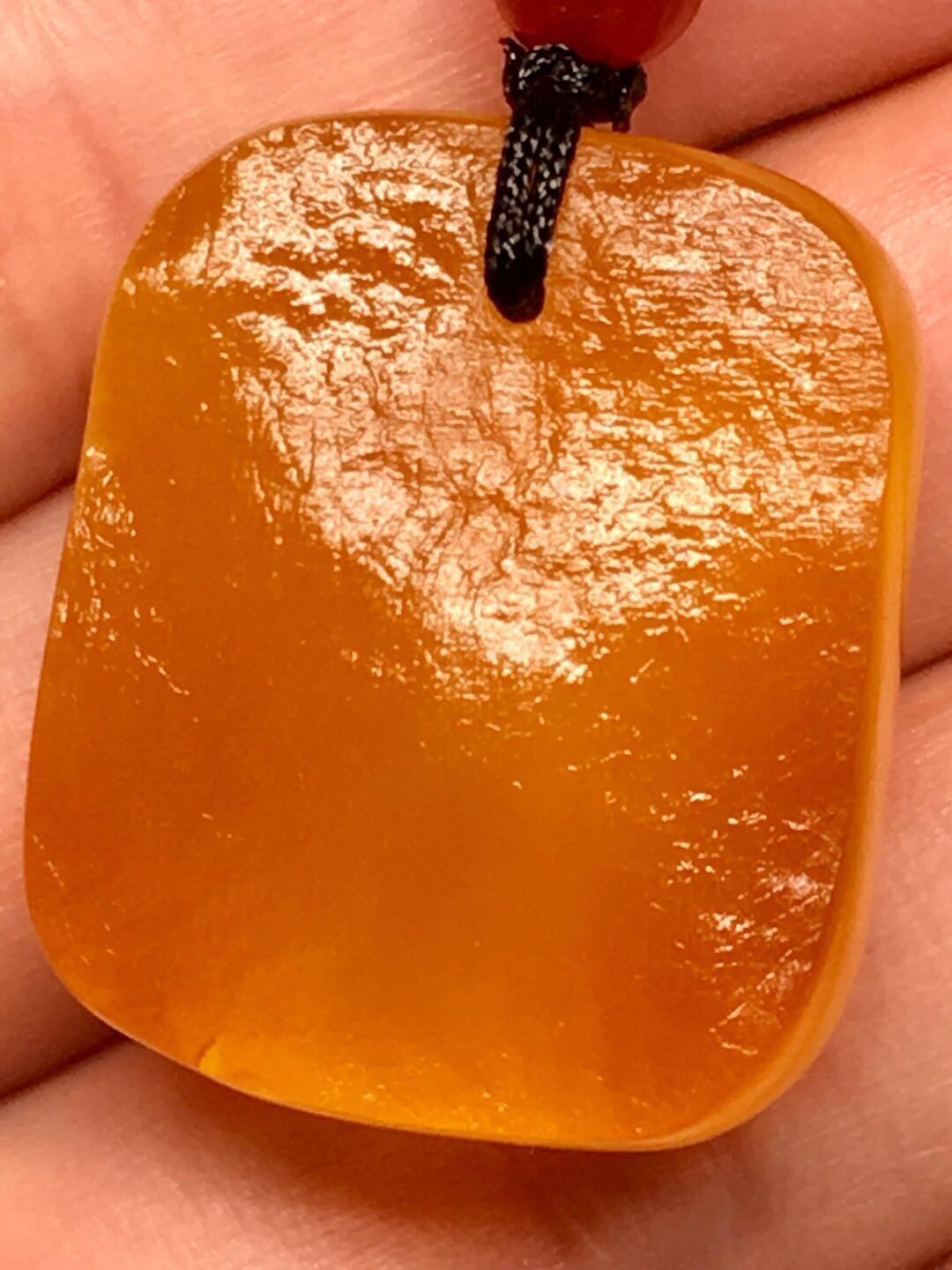 南红蜜蜡绿松石专场 天然琥珀蜜蜡 鸡油黄飘花 随形吊坠