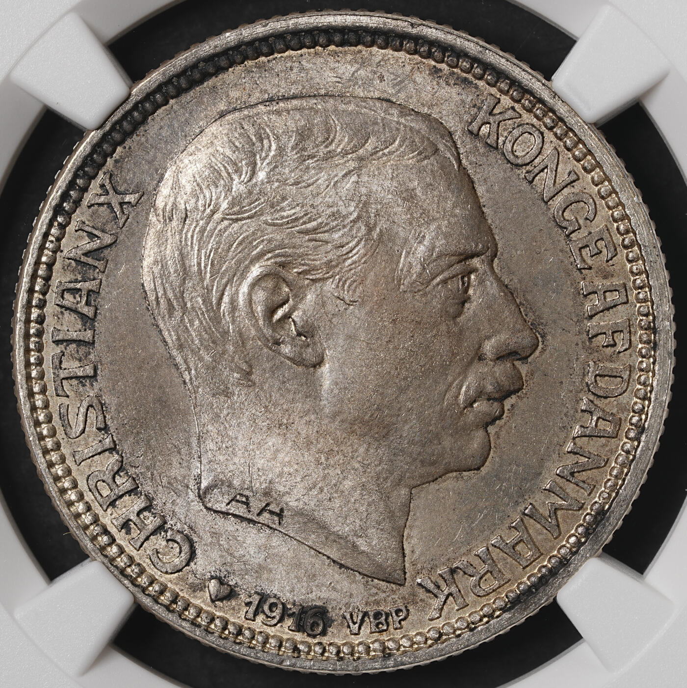 修遠堂世界钱币第五十八期 NGC MS63 1916年丹麦海豚2克朗银币 流通版克朗MS较少见