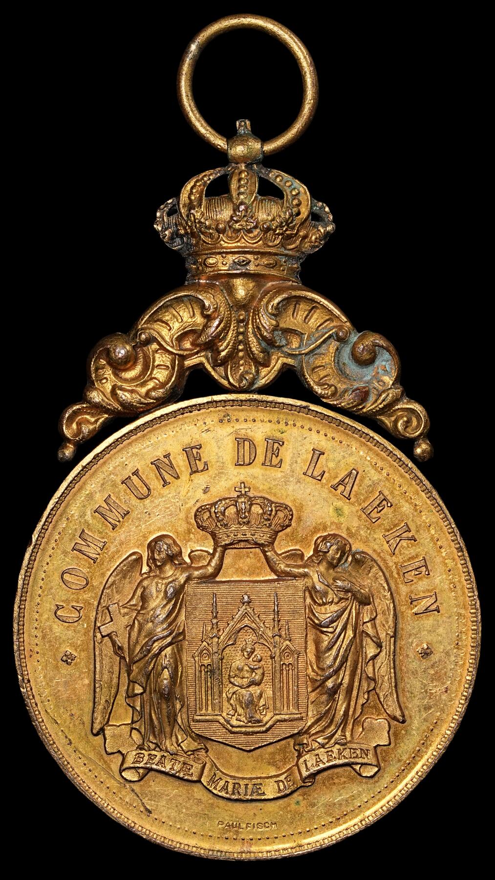 修遠堂世界钱币第五十八期 1904年比利时鎏金铜章牌 51.40mm，54.70g