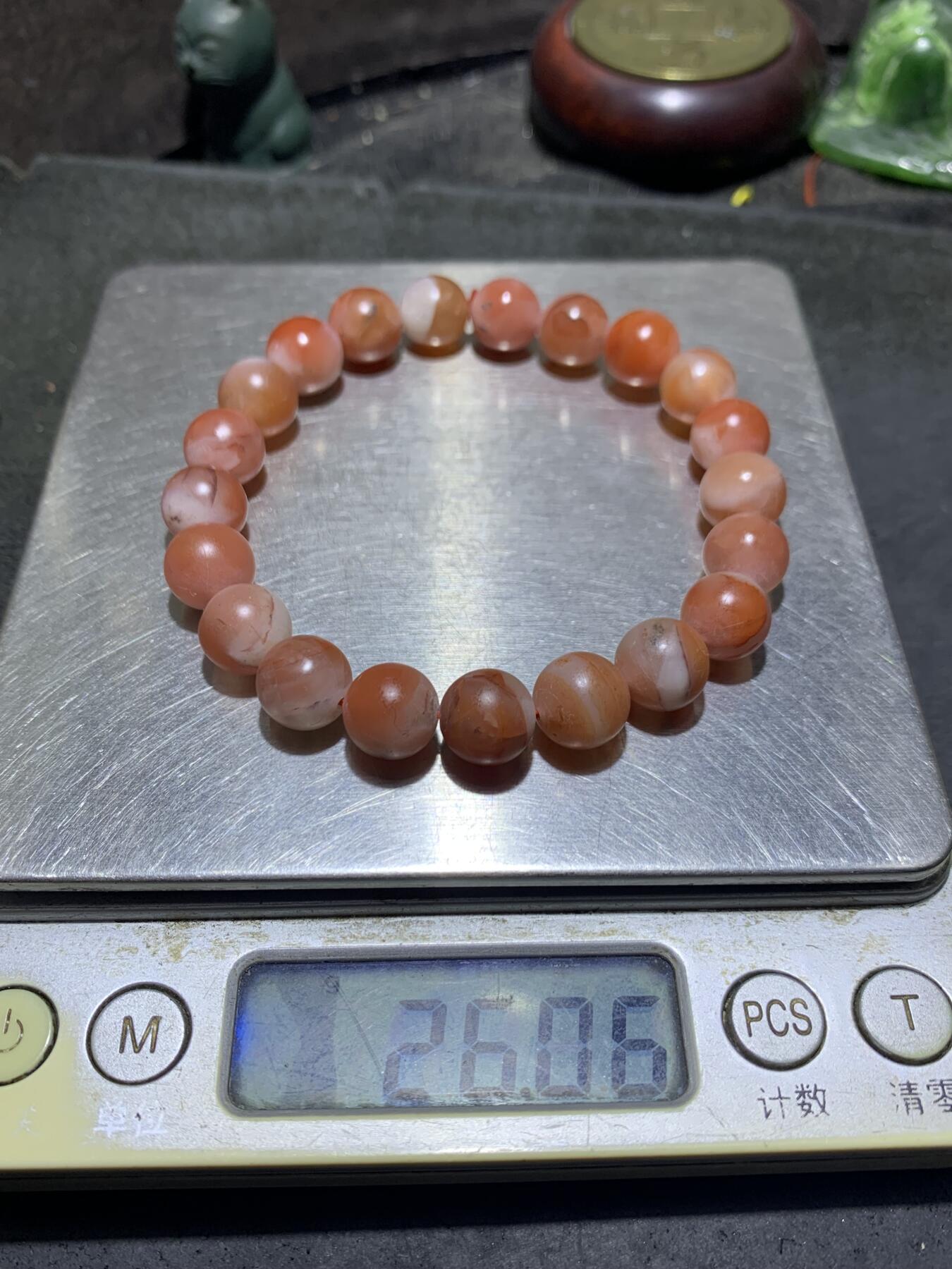 亚光保山红白南红通货单圈手串一条，