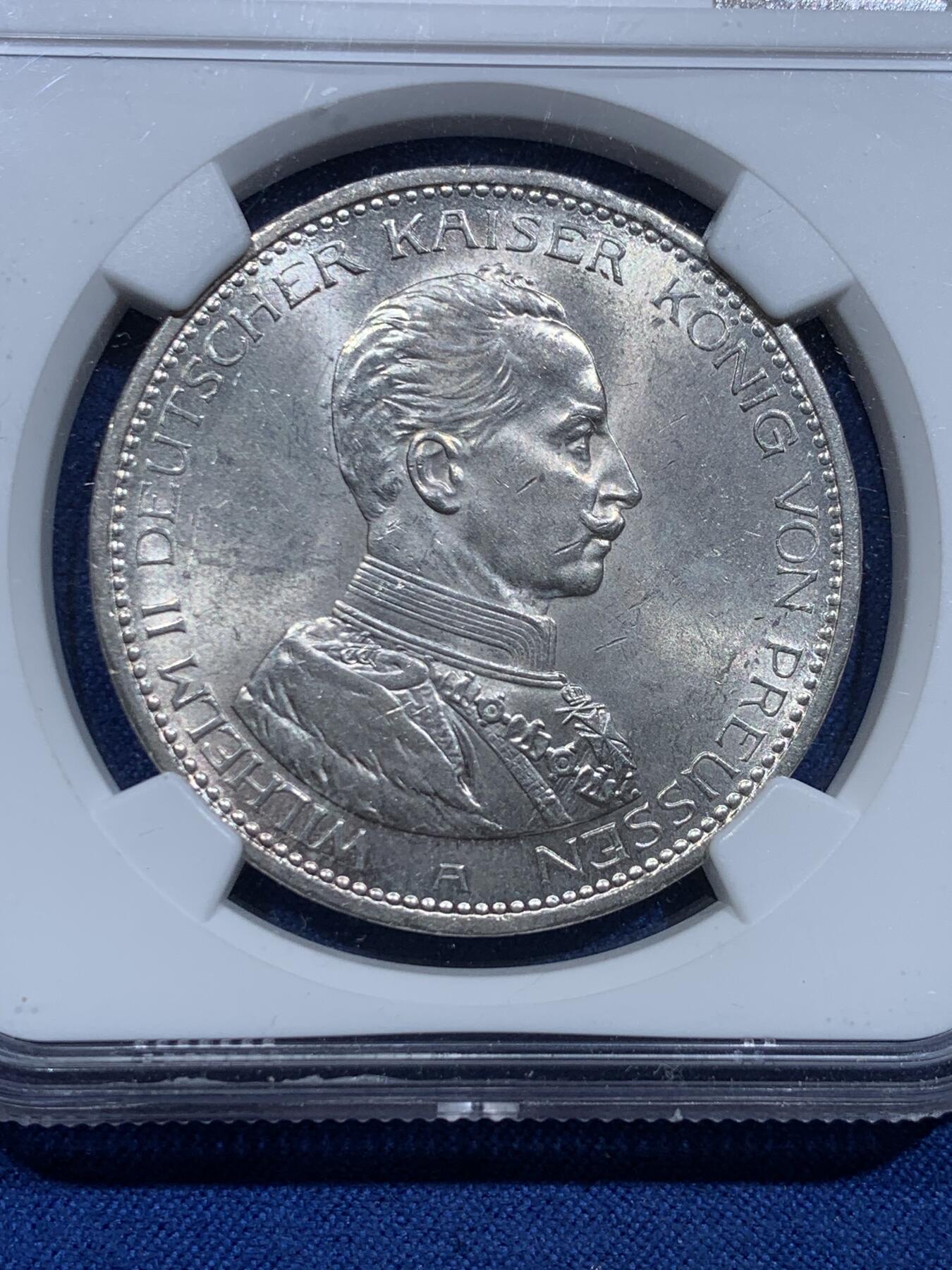 《竞宝斋》第356场 周日，周一  2场连拍 （全场包邮） NGC MS62 德国 1914年 威廉二世5马克银币（一战开打年份，威二的关门年份比1913少见，底板光洁转光优秀）