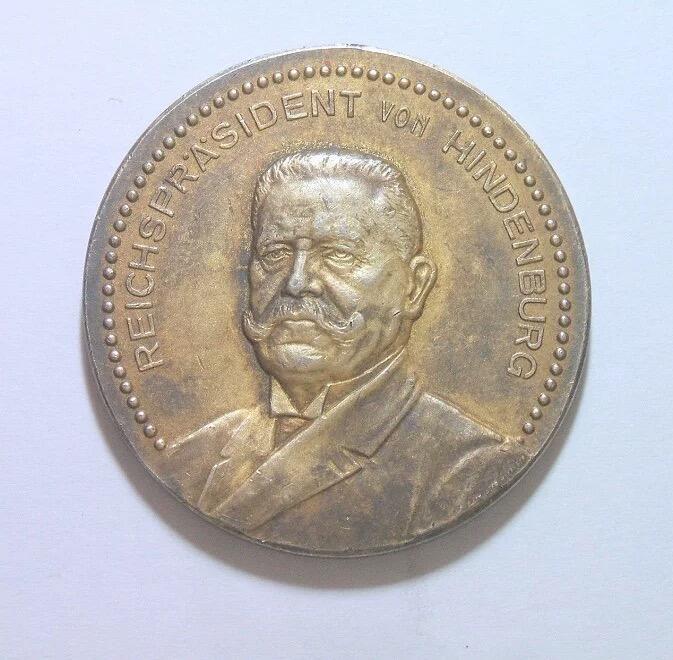 德国1927年 兴登堡80大寿 高浮雕精制大银章 42MM 26.5克