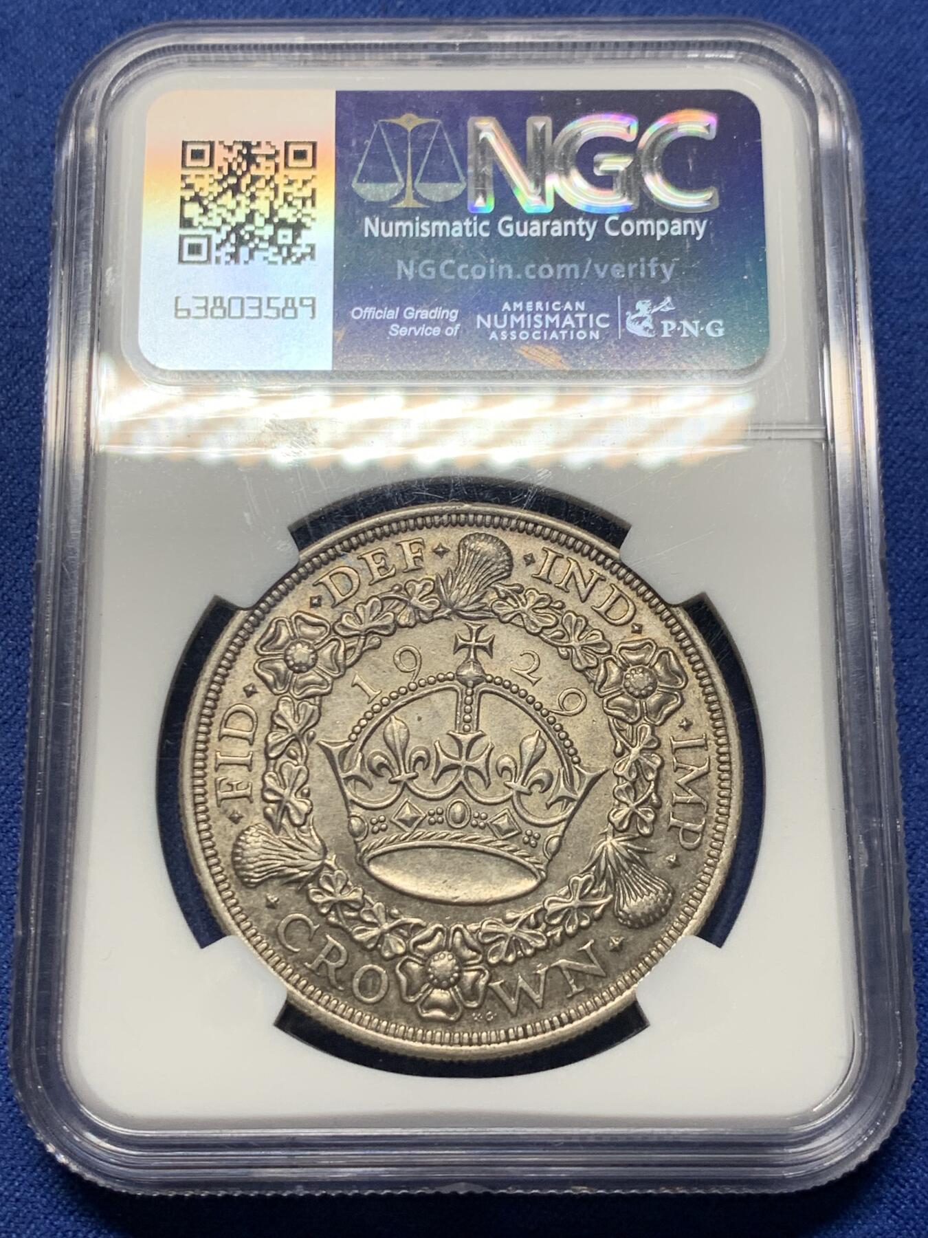 《竞宝斋》第356场 周日，周一  2场连拍 （全场包邮） NGC AU58 英国1929年乔治五世花冠银币，发行量仅为4994枚，币面包浆自然，状态俱佳，市面上卖一枚少一枚，英系迷们且藏且珍惜
