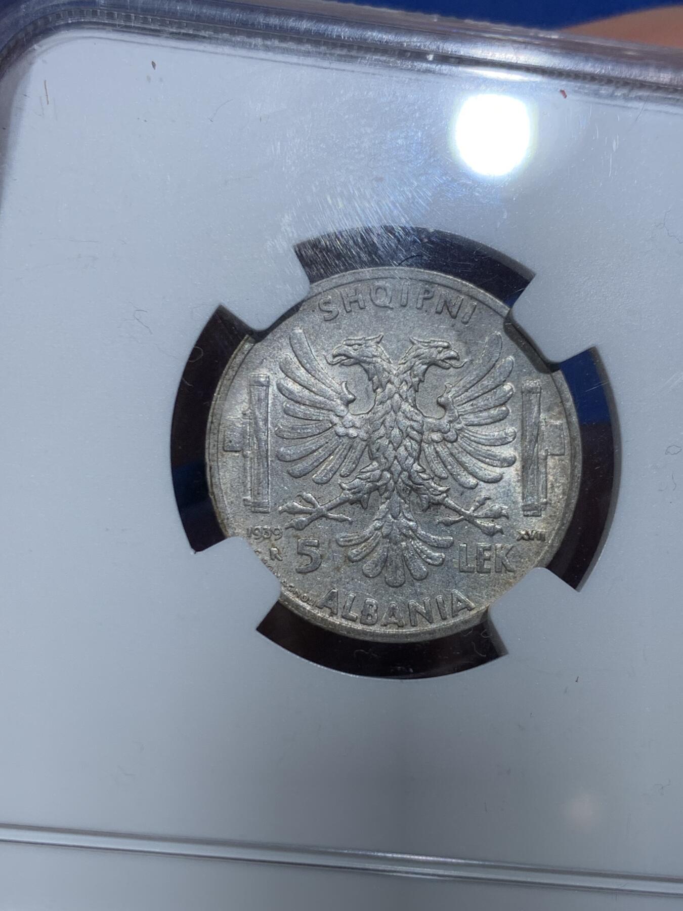 《竞宝斋》第356场 周日，周一  2场连拍 （全场包邮） NGC MS61 意属阿尔巴尼亚1939年5列克银币，经典双头鹰设计，少见的意属殖民地品种。