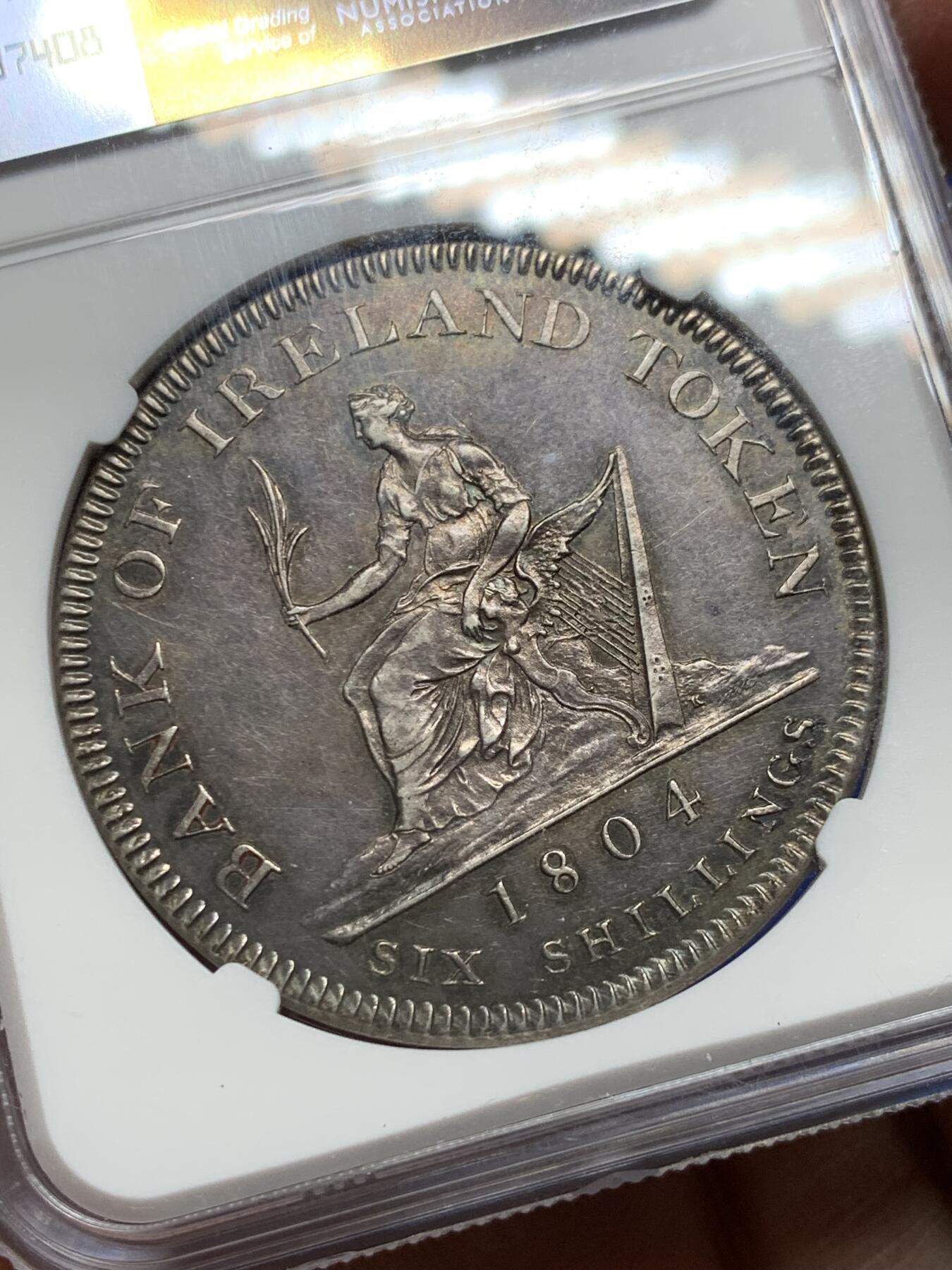 《竞宝斋》第356场 周日，周一  2场连拍 （全场包邮） NGC AUD 英国1804乔治三世爱尔兰银行6先令银质代币 非常少见的爱尔兰版本
