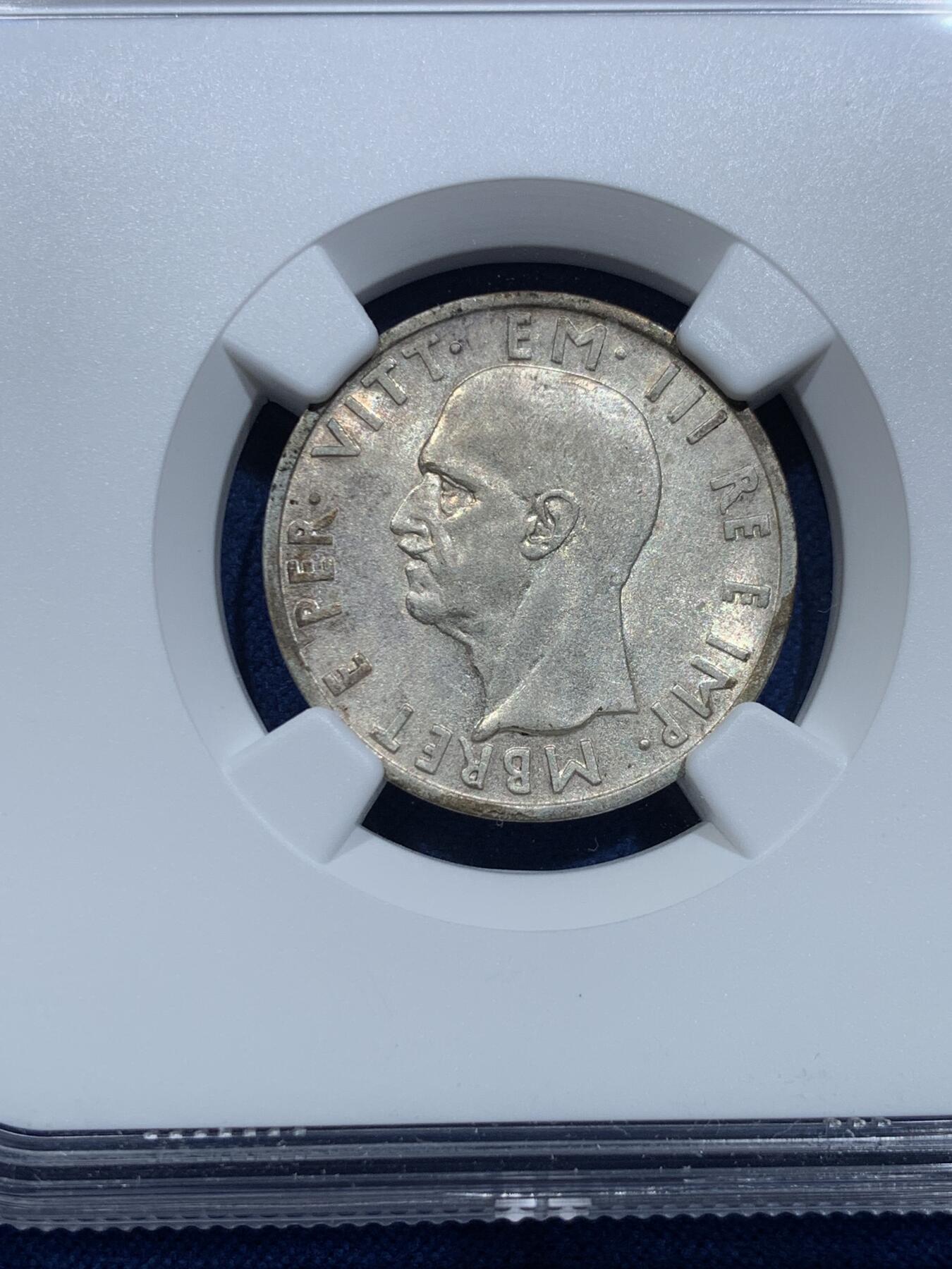 《竞宝斋》第356场 周日，周一  2场连拍 （全场包邮） NGC MS61 意属阿尔巴尼亚1939年5列克银币，经典双头鹰设计，少见的意属殖民地品种。