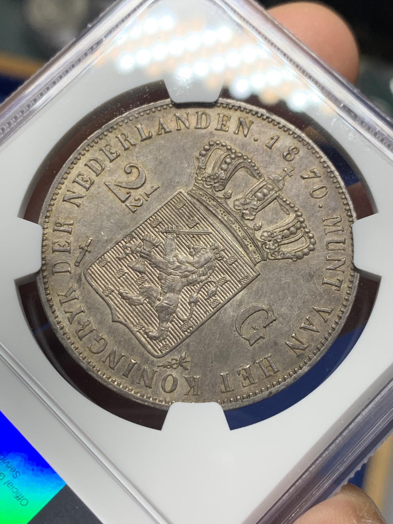 《竞宝斋》第356场 周日，周一  2场连拍 （全场包邮） NGC UNC 荷兰1870年威廉三世2.5盾银币 头发胡须清晰 浅色包浆