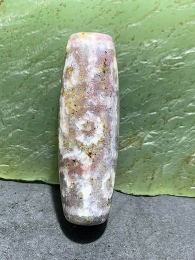精品藏传象雄朱砂九眼天珠一颗，， - 精品藏传象雄朱砂九眼天珠一颗，，