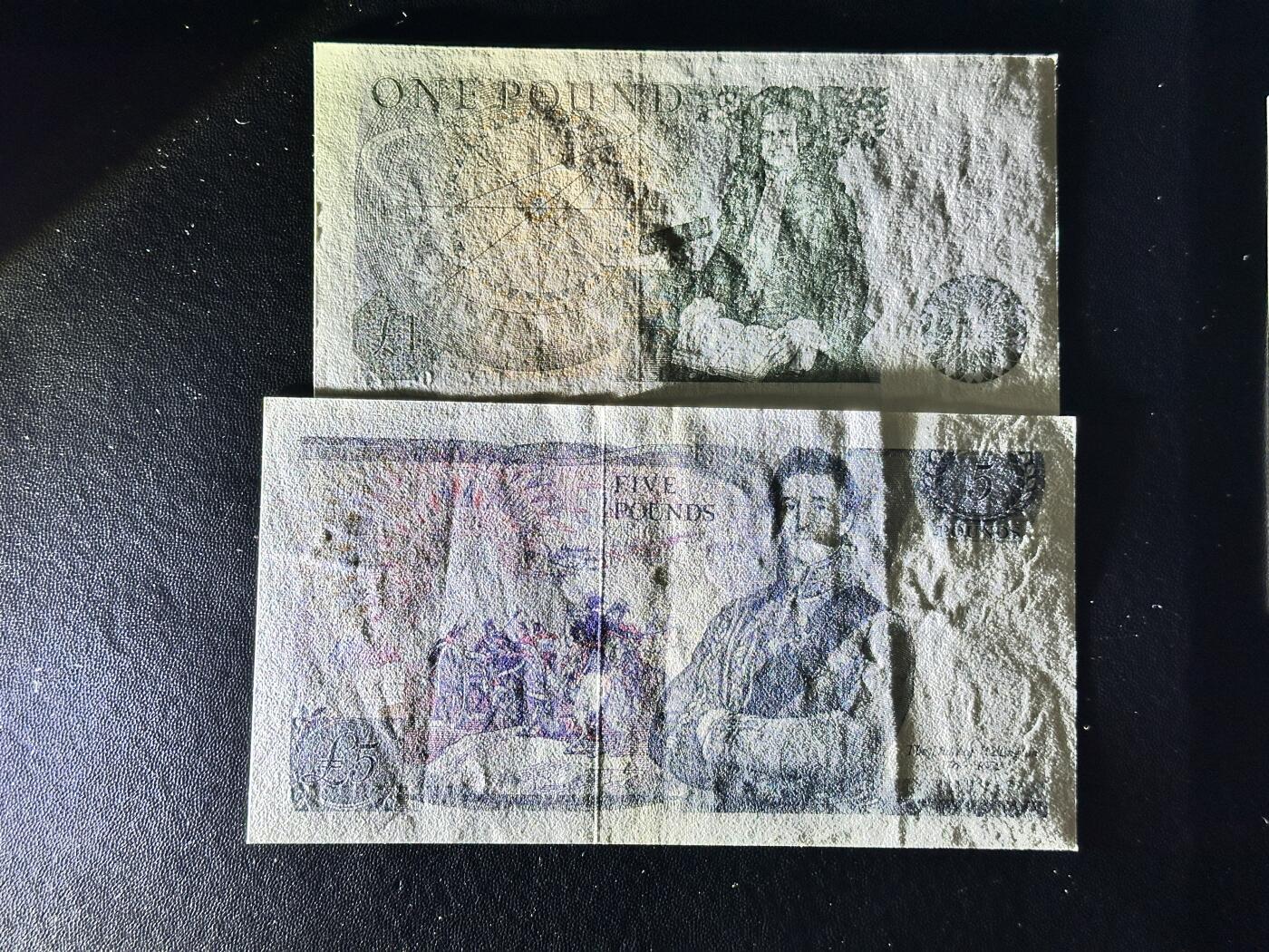 《外钞收藏家》第四百九十二期 英国D序列1镑 全新+5镑非全新 两张一起