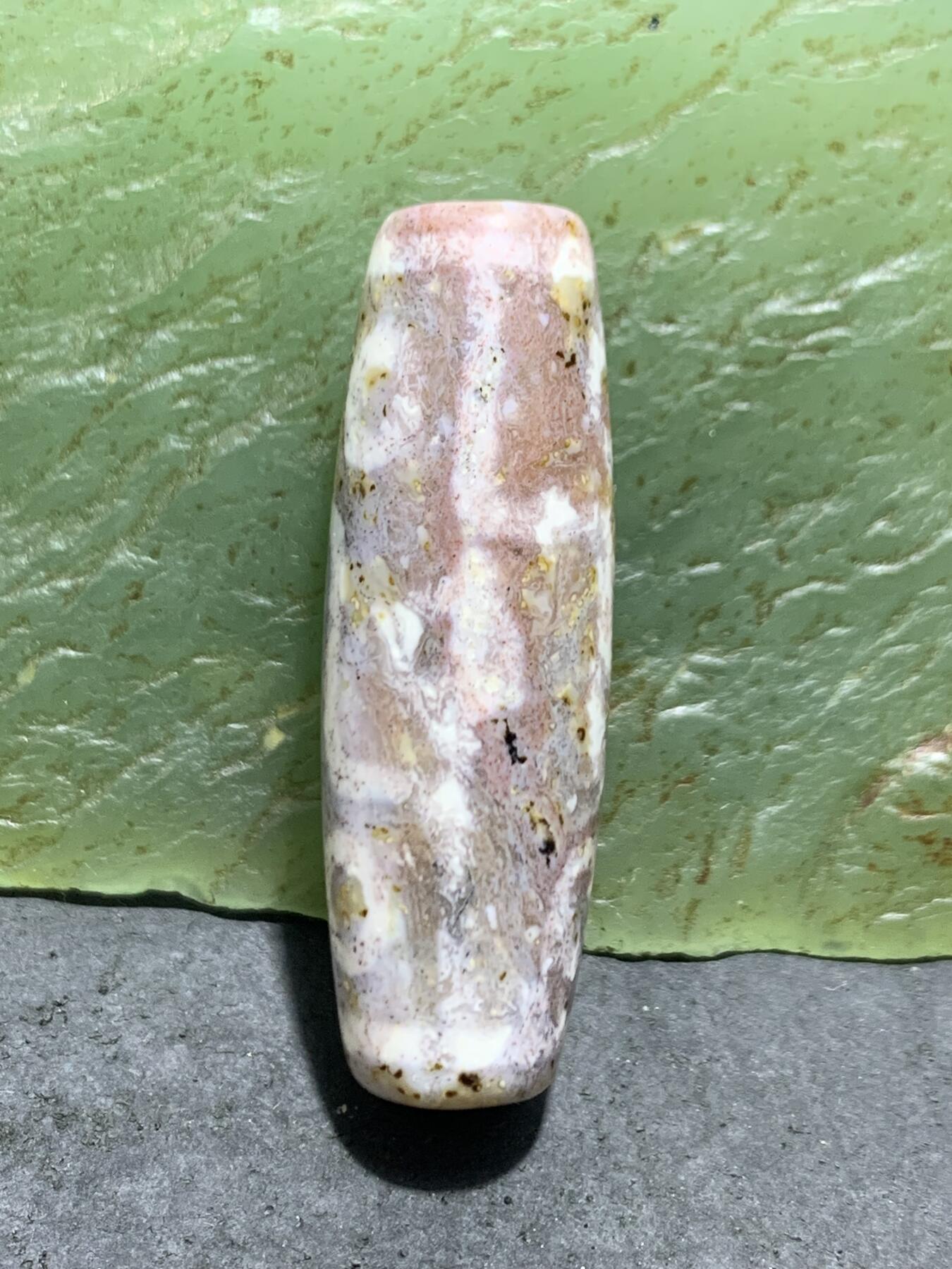 精品藏传象雄朱砂九眼天珠一颗，，