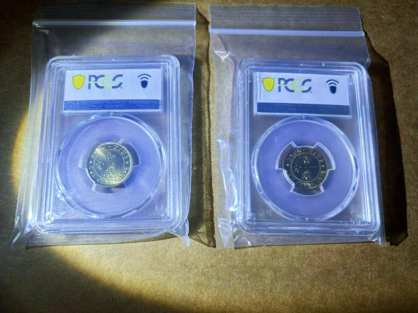 【Blue Auction】✨世界纸币精拍第624期【精】 【一组2枚】香港 1978年10分 PCGS MS65