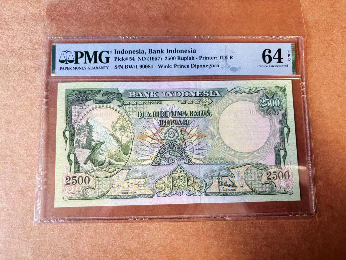 【Blue Auction】✨世界纸币精拍第624期【精】 【倒置号】印尼 1957年2500卢比 科莫多龙 大票幅 PMG64EPQ 全新原票