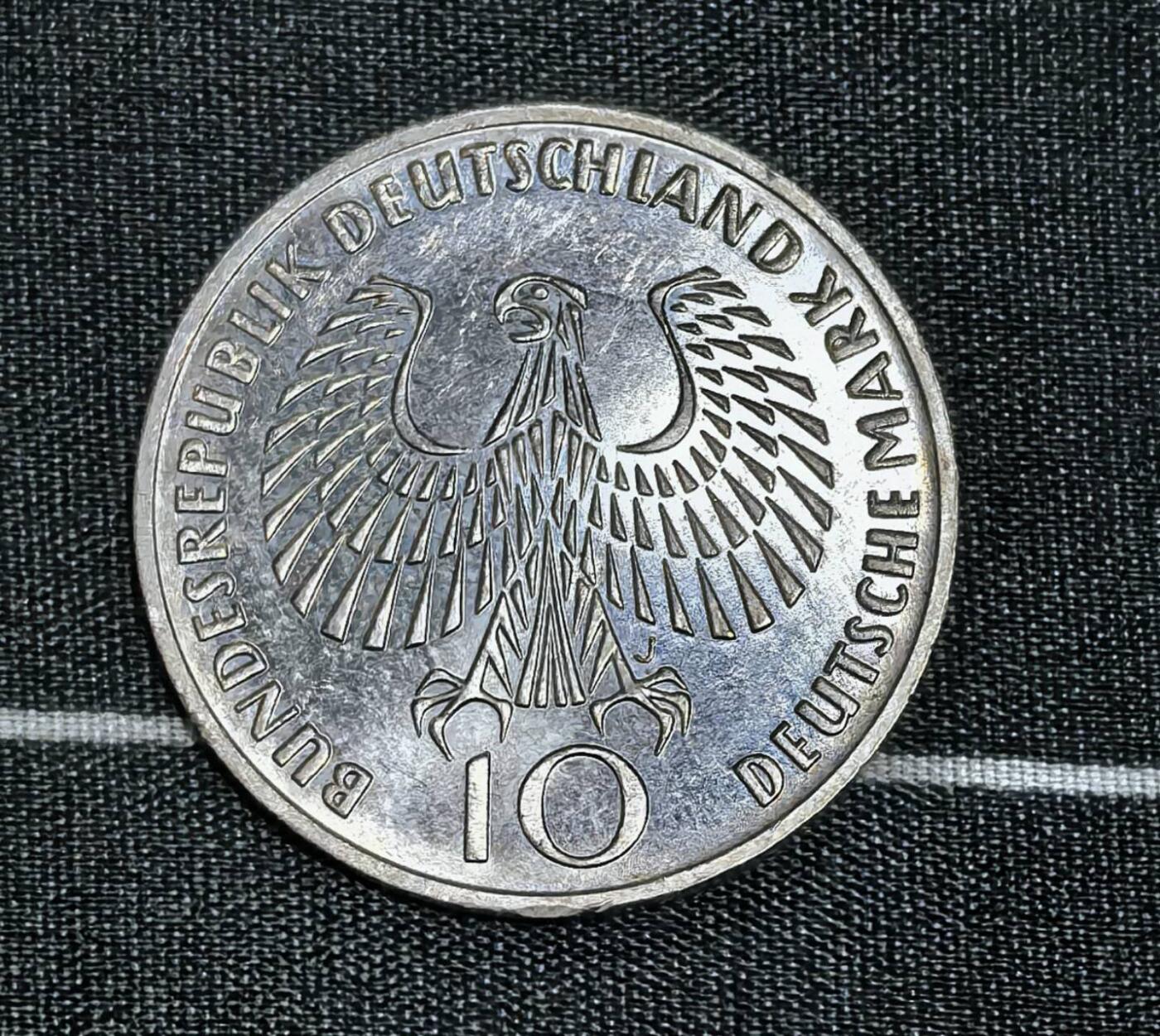 北京马甸外国币专卖第135期，外国币专场，陆续上拍，欢迎关注 1972年德国慕尼黑奥运会10马克银币
