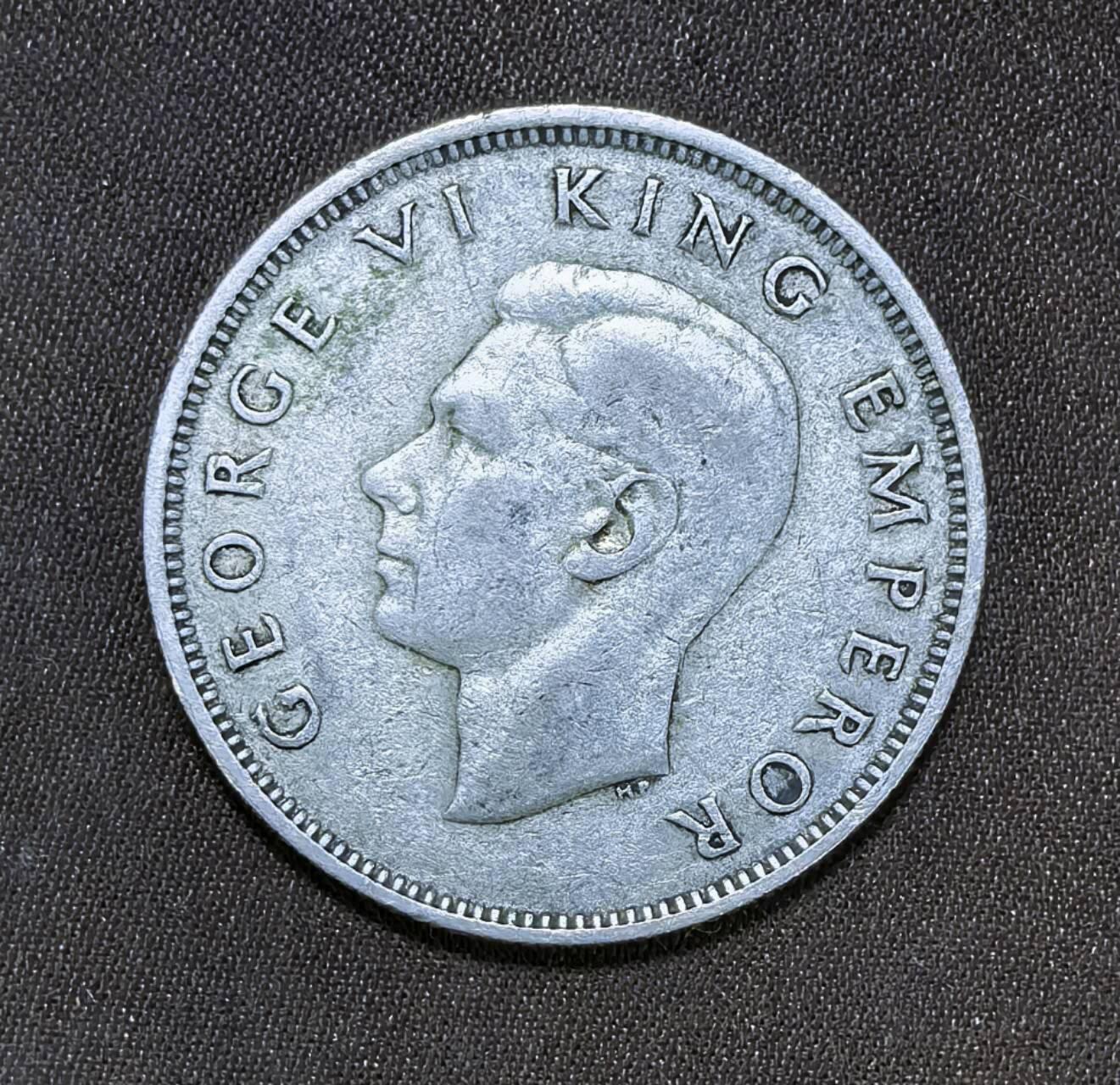 北京马甸外国币专卖第135期，外国币专场，陆续上拍，欢迎关注 非常稀少年份1940年克劳斯目录标价很高（如图）新西兰1福林银币