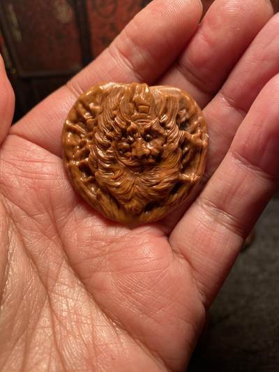 福利苏工纯手工核桃雕，双面满工雕刻龙钟馗，立体感十足，表情到位尺寸4。35喜欢的来价不贵 - 福利苏工纯手工核桃雕，双面满工雕刻龙钟馗，立体感十足，表情到位尺寸4。35喜欢的来价不贵