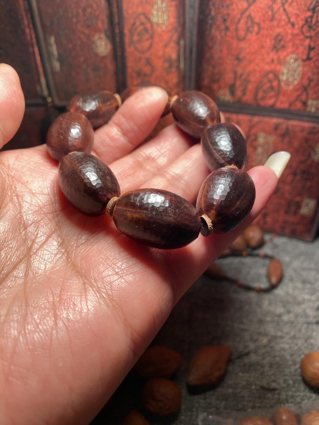 福利苏工核雕纯手工雕刻，天然紫核钻面手串，6年老籽立体感十足尺寸1。8x2.7稀缺串喜欢的来价格不贵