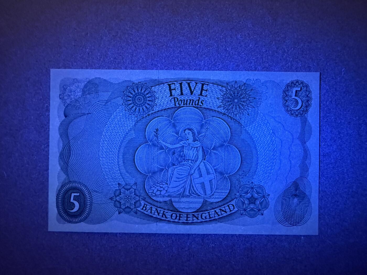 《艾美收藏》(原张总收藏)第189期-周一外币畅拍场 英格兰5镑 UNC C序列 无47