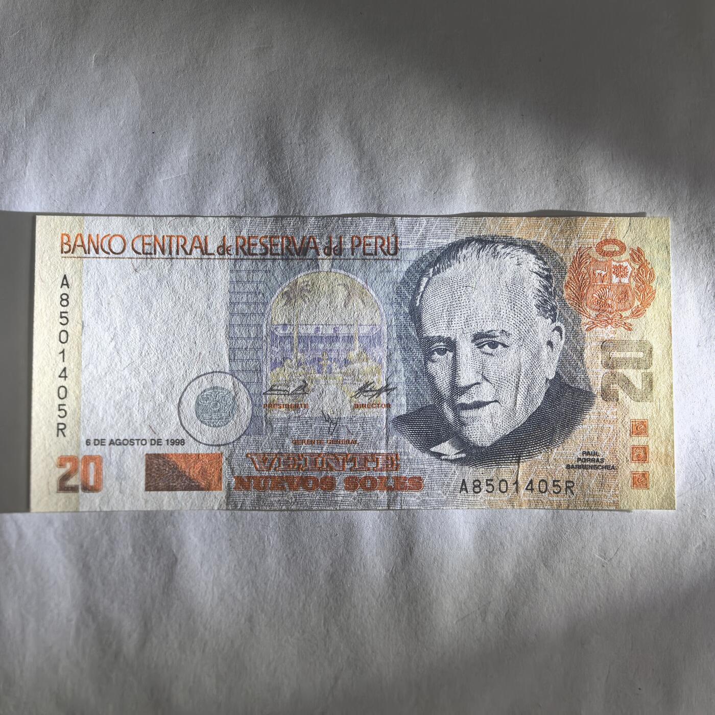 各国外币第91期 秘鲁20索尔1998年份稀少 微压痕unc