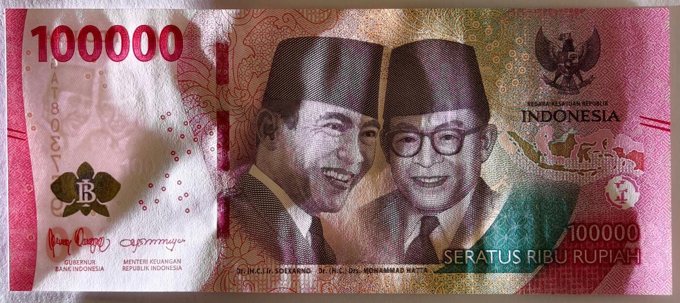 紫瑗钱币——第519期——纸币场 印度尼西亚 2022年 苏加诺和穆罕默德·哈达 100000卢比 UNC