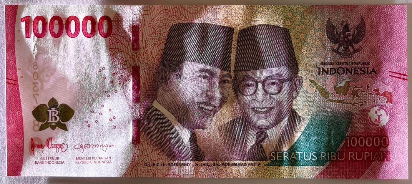紫瑗钱币——第533期——纸币场 印度尼西亚 2022年 苏加诺和穆罕默德·哈达 100000卢比 UNC