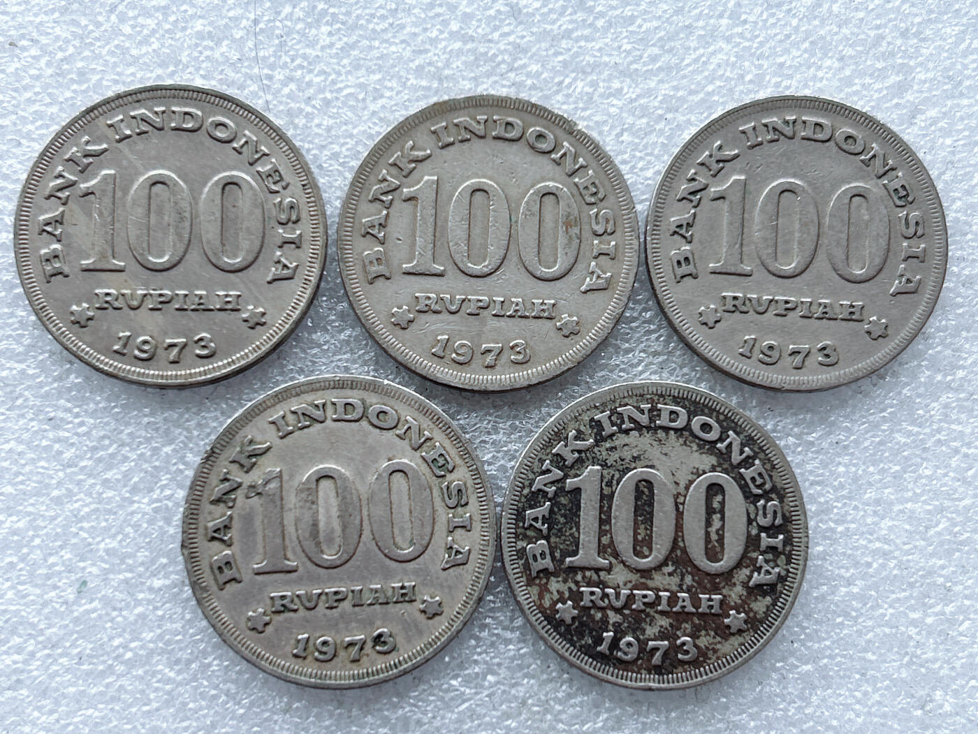 第一海外回流一元起拍收藏 散集专场. 第175期 印度尼西亚1973年10卢比 5枚