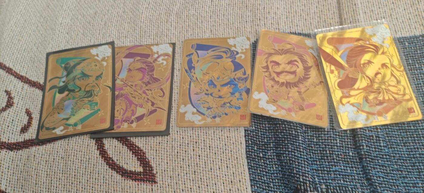 秋原瞳小店第9期（微风，初晨，熟悉的街道，还有……曾经的她………） 卡游三国小金人萌啦一组