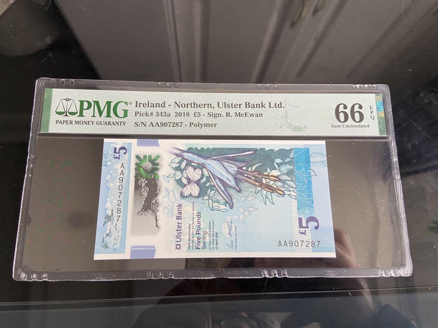 【炜奕收藏】，第二十六期 北爱尔兰阿尔斯特5镑塑料钞，PMG评级，AA冠号码无4
