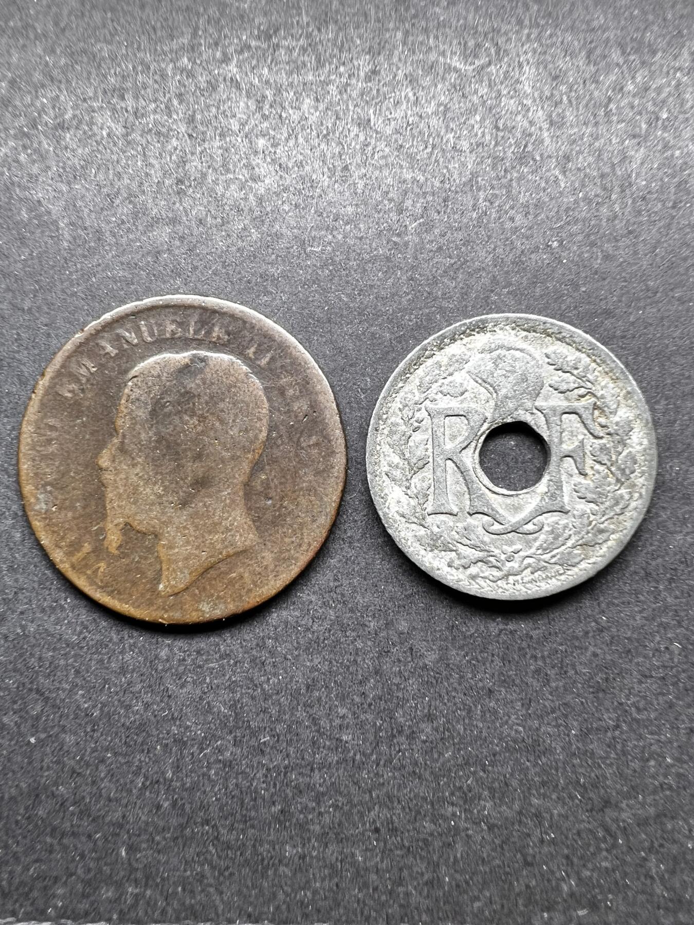 聚福钱庄★世界钱币第三期 无佣金 可寄存 满百包邮  法国1941年10分+意大利18**年铜币