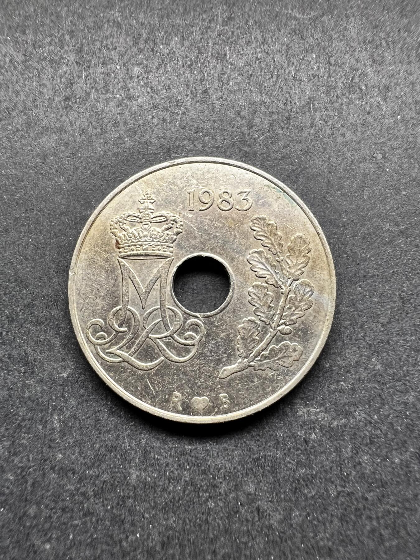 聚福钱庄★世界钱币第三期 无佣金 可寄存 满百包邮  丹麦1983年25欧尔镍币