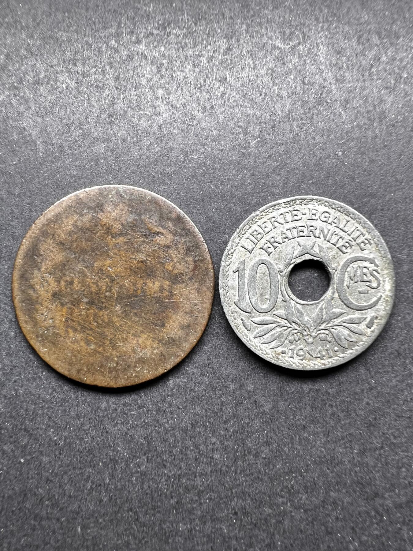 聚福钱庄★世界钱币第三期 无佣金 可寄存 满百包邮  法国1941年10分+意大利18**年铜币