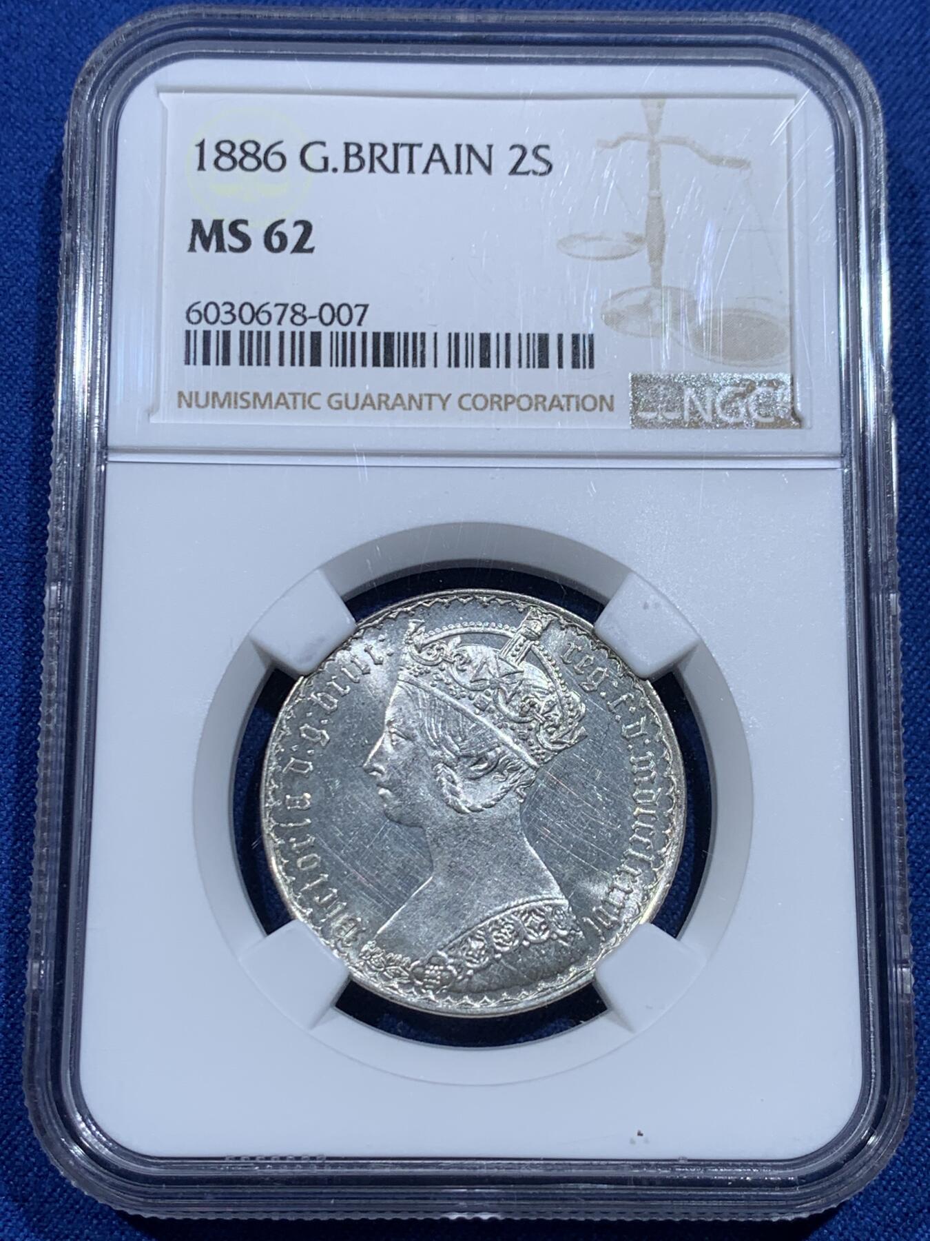 《竞宝斋》第358场 周日，周一  2场连拍 （全场包邮） NGC MS62 英国1886年维多利亚哥特版佛罗林银币 转光底板 经典小维头像