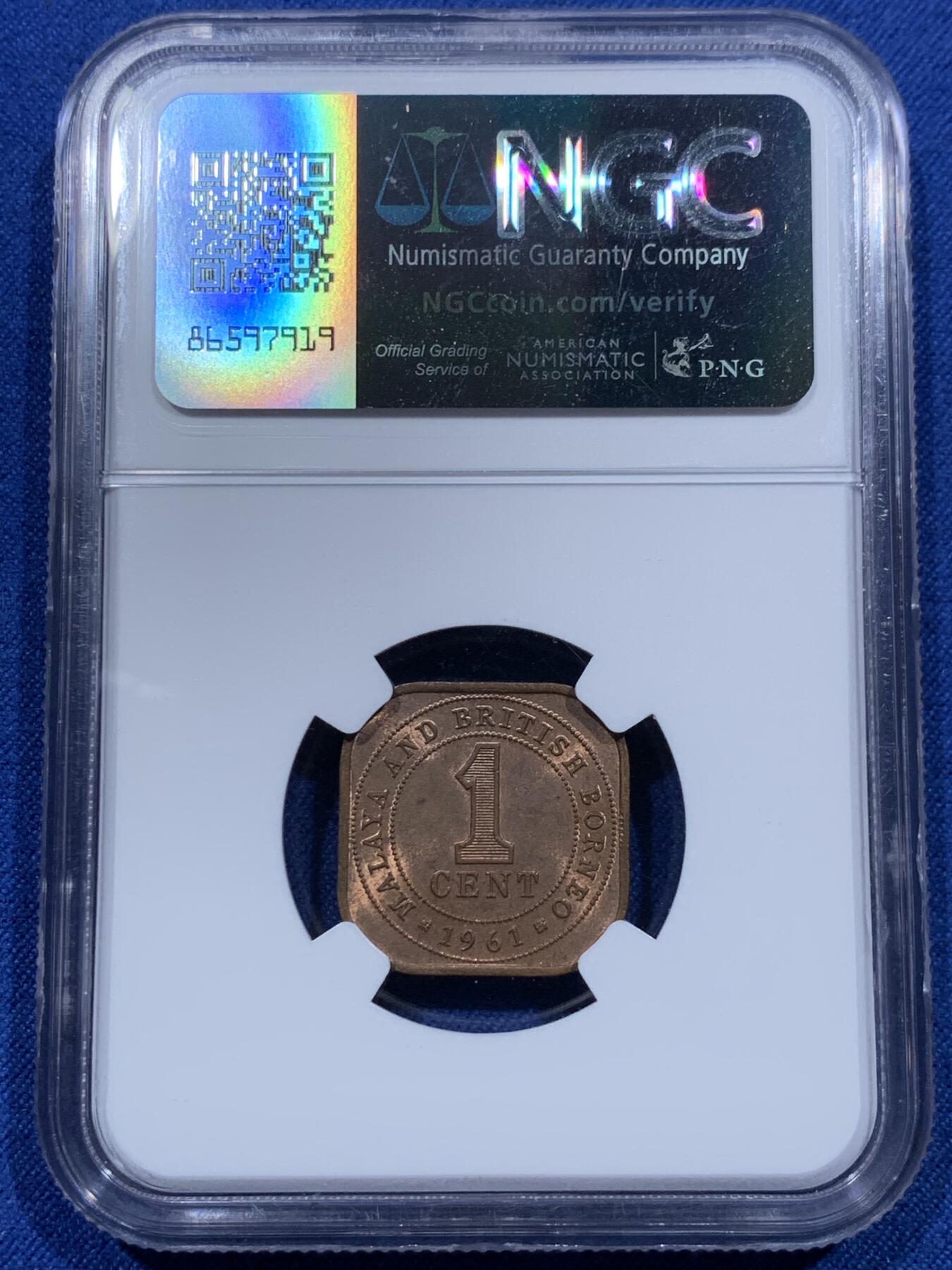 《竞宝斋》第358场 周日，周一  2场连拍 （全场包邮） 两枚一组 NGC MS63 英属马来亚婆罗洲1961年伊丽莎白二世1分铜币 原味包浆 + 英国1967年伊丽莎白二世1便士铜币 原味包浆