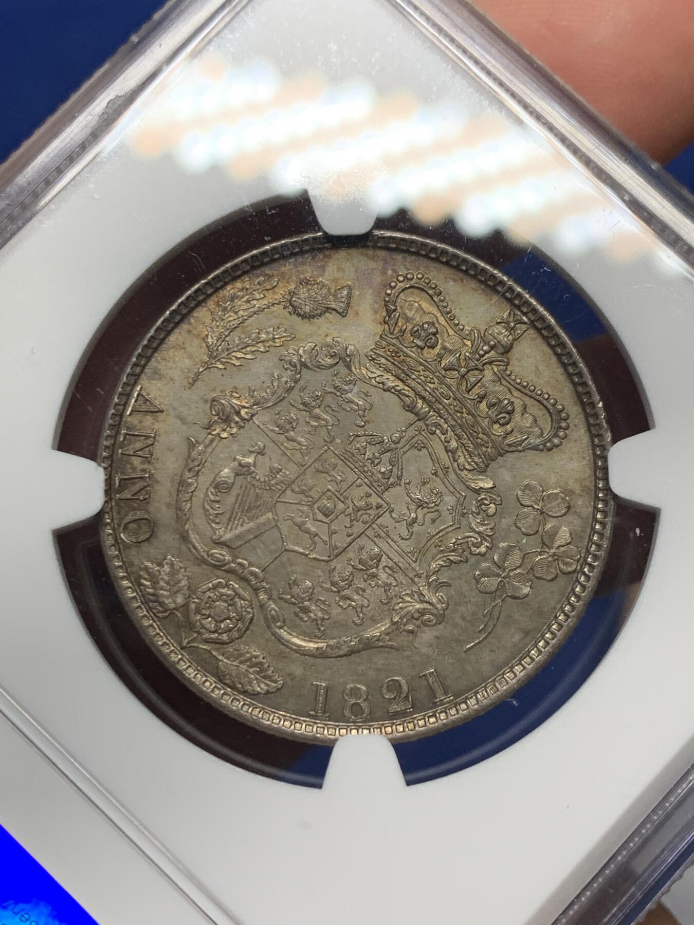 《竞宝斋》第358场 周日，周一  2场连拍 （全场包邮） NGC MS62 英国1821年乔治四世三花半克朗银币，欧洲老包浆，可砸盒博分