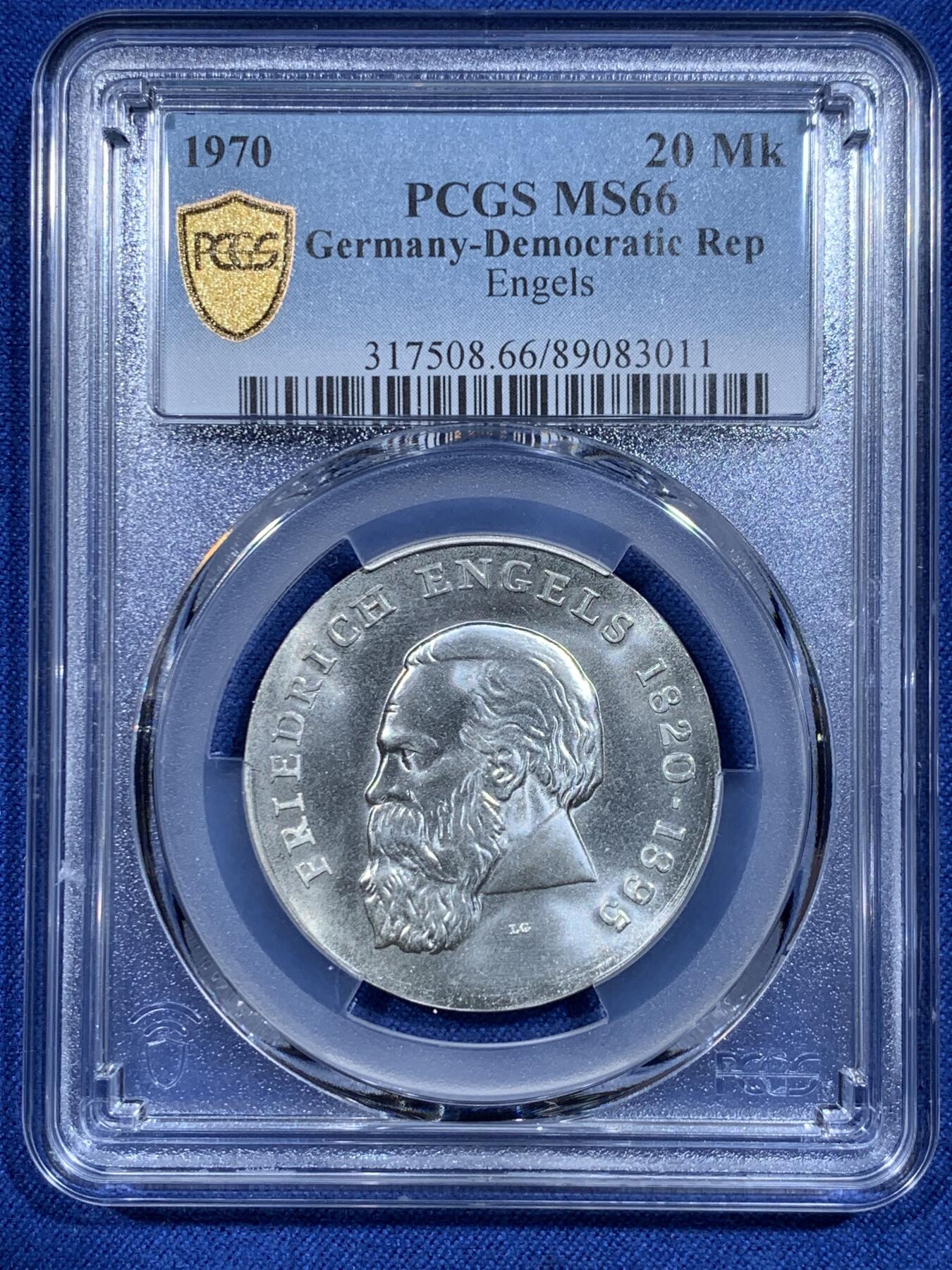《竞宝斋》第358场 周日，周一  2场连拍 （全场包邮） PCGS MS66 东德1970恩格斯诞辰150周年20马克纪念币 和马克思同为东德大热门 东德工艺差 66分很不容易了 65分去年12月纪录850 高价品种