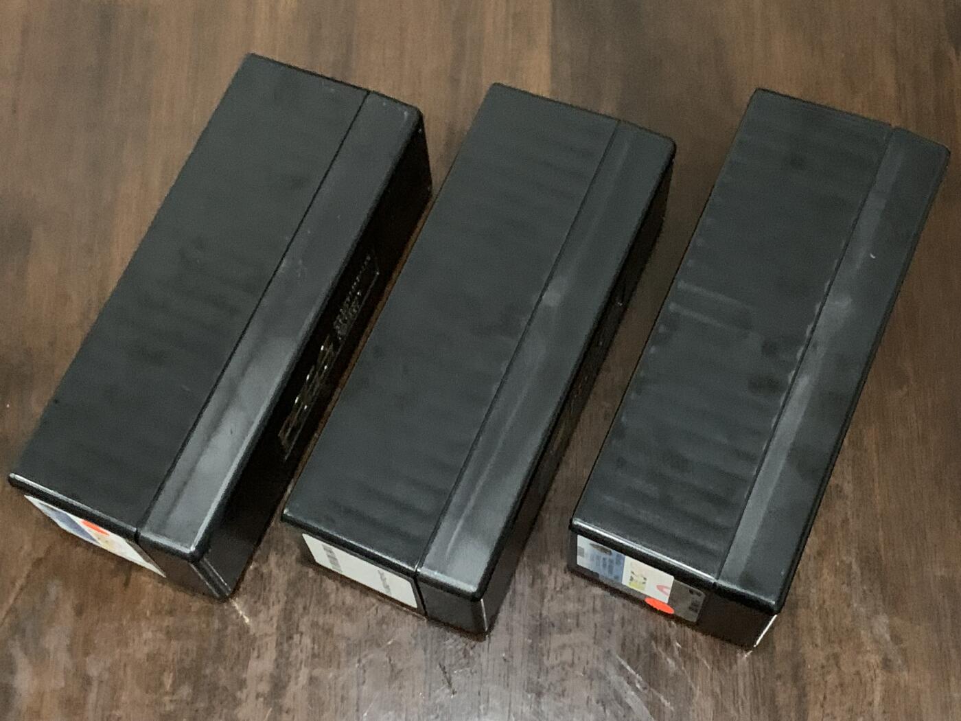 《竞宝斋》第358场 周日，周一  2场连拍 （全场包邮） 三个一组 PCGS评级币大号正版黑色收纳盒（每个可装20枚评级币），成色新