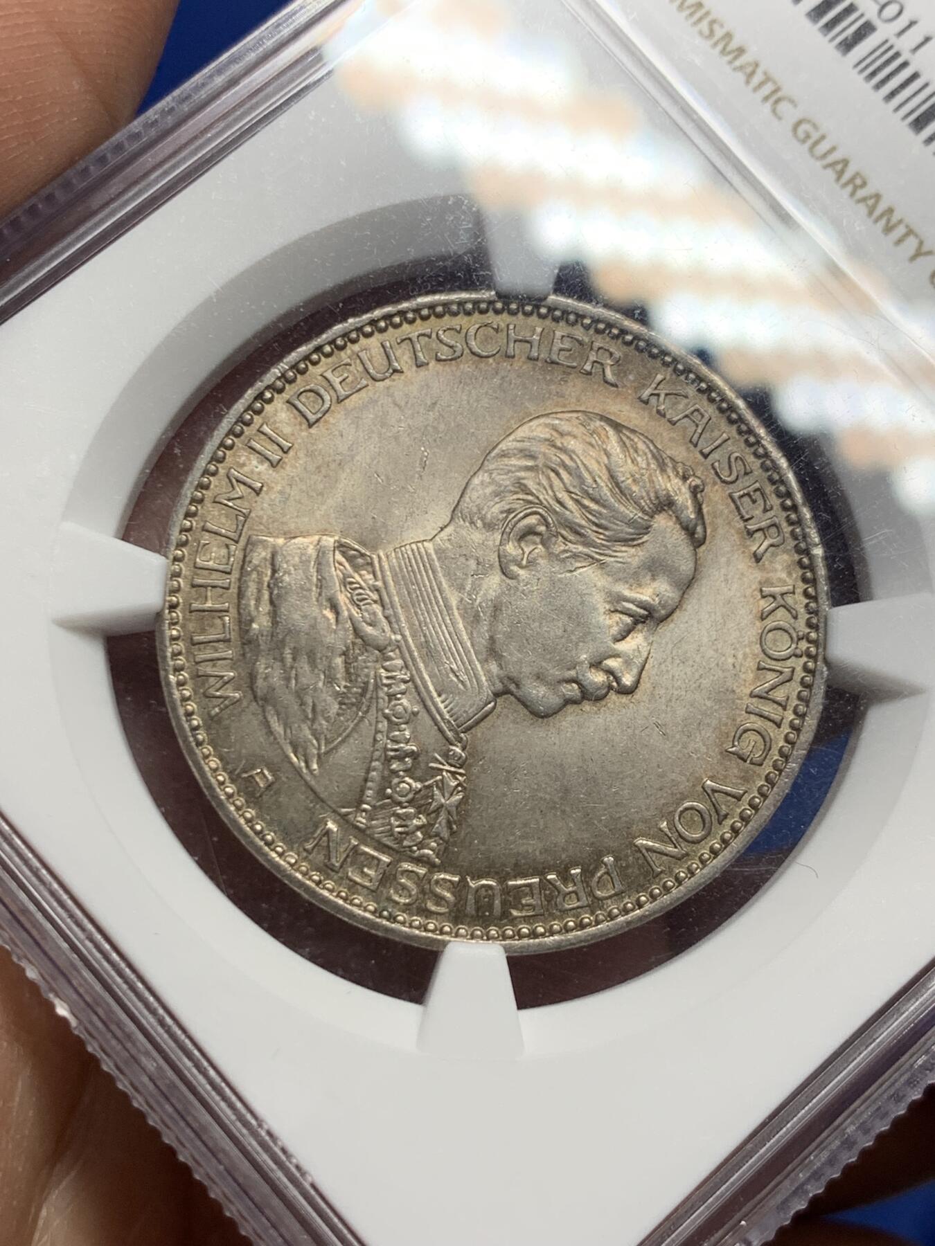 《竞宝斋》第358场 周日，周一  2场连拍 （全场包邮） NGC MS62 德国1914年普鲁士威廉二世军装3马克银币 数量比花枝版稀少