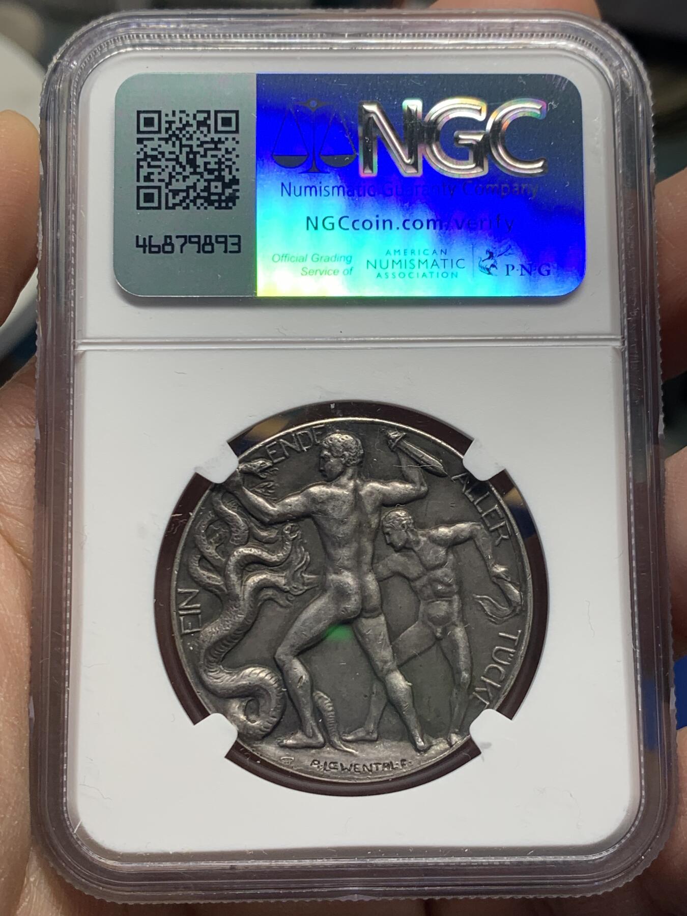 《竞宝斋》第358场 周日，周一  2场连拍 （全场包邮） NGC MS62 首见品 德意志帝国和奥匈帝国联盟奖章 奥地利-弗朗茨-约瑟夫一世奖章，正面：弗朗茨·约瑟夫一世和威廉二世的半身像，穿着军装。背面：裸体男子手握宝剑怒斩九头蛇