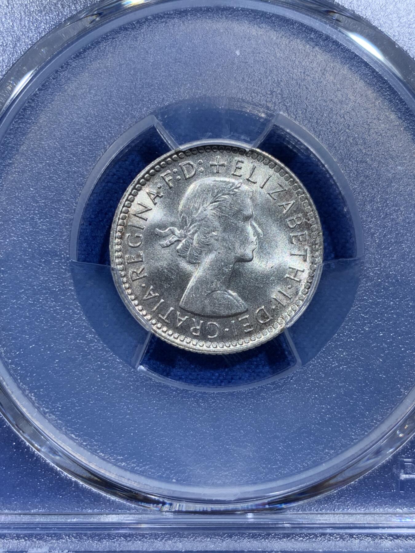 《竞宝斋》第359场 周日，周一  2场连拍 （全场包邮） PCGS MS66 高分爆光 1962澳大利亚6便士银币 卷拆品带包浆 银光闪闪 非常好看