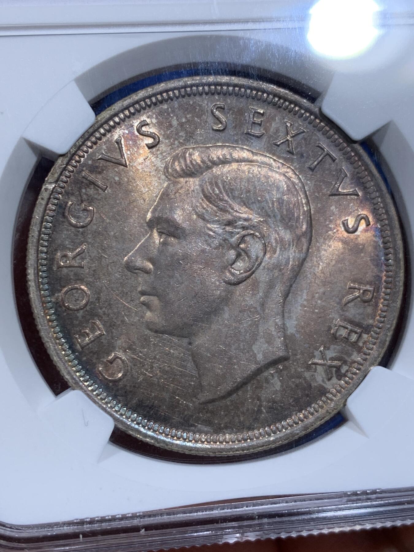 《竞宝斋》第359场 周日，周一  2场连拍 （全场包邮） NGC AU58 南非1949年乔治六世羚羊5先令银币，五彩包浆
