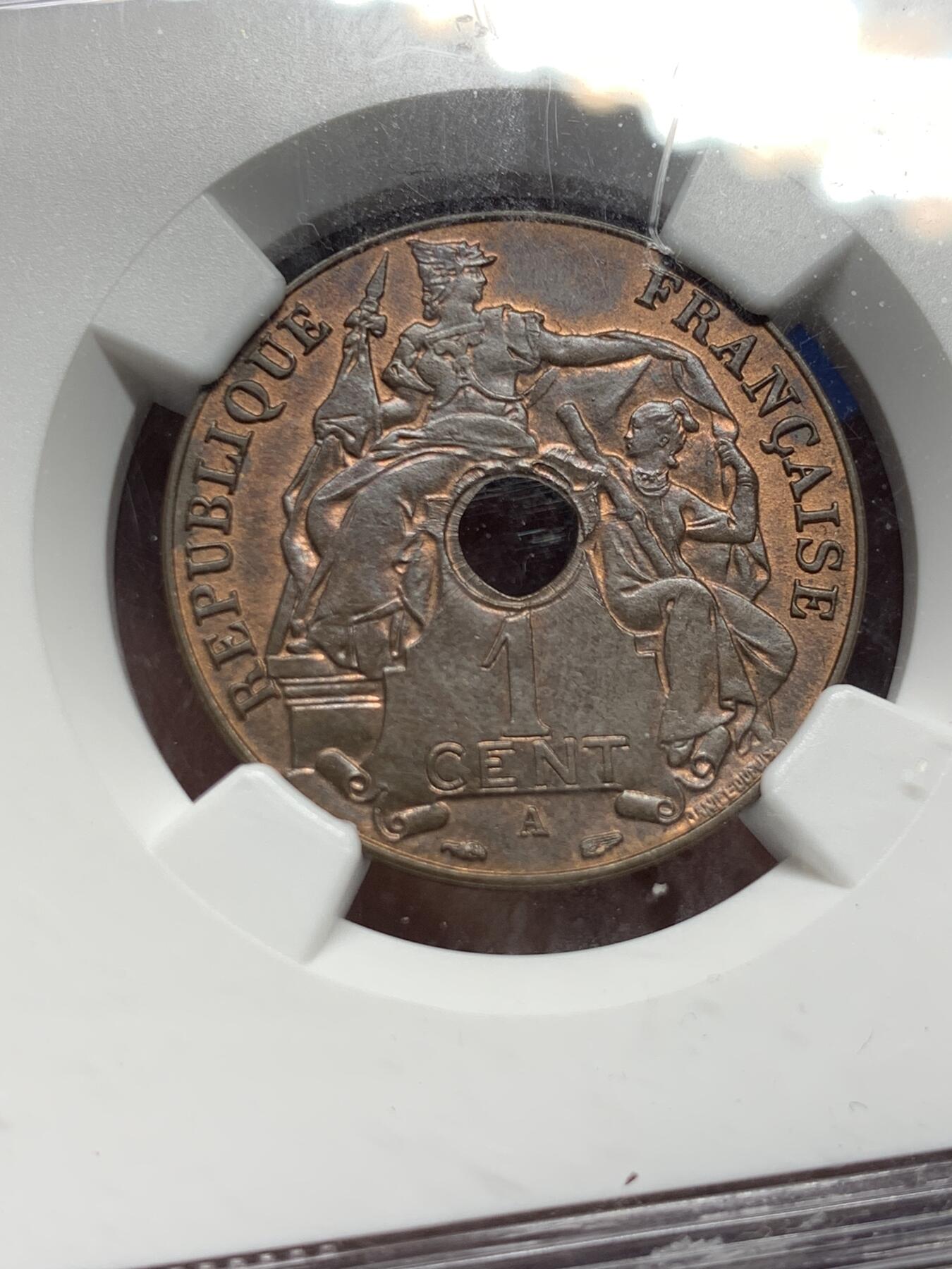 《竞宝斋》第359场 周日，周一  2场连拍 （全场包邮） NGC MS64BN 法属印支 1939年A 百分之一 中孔铜币，玛丽安娜女神，汉字经典品种。