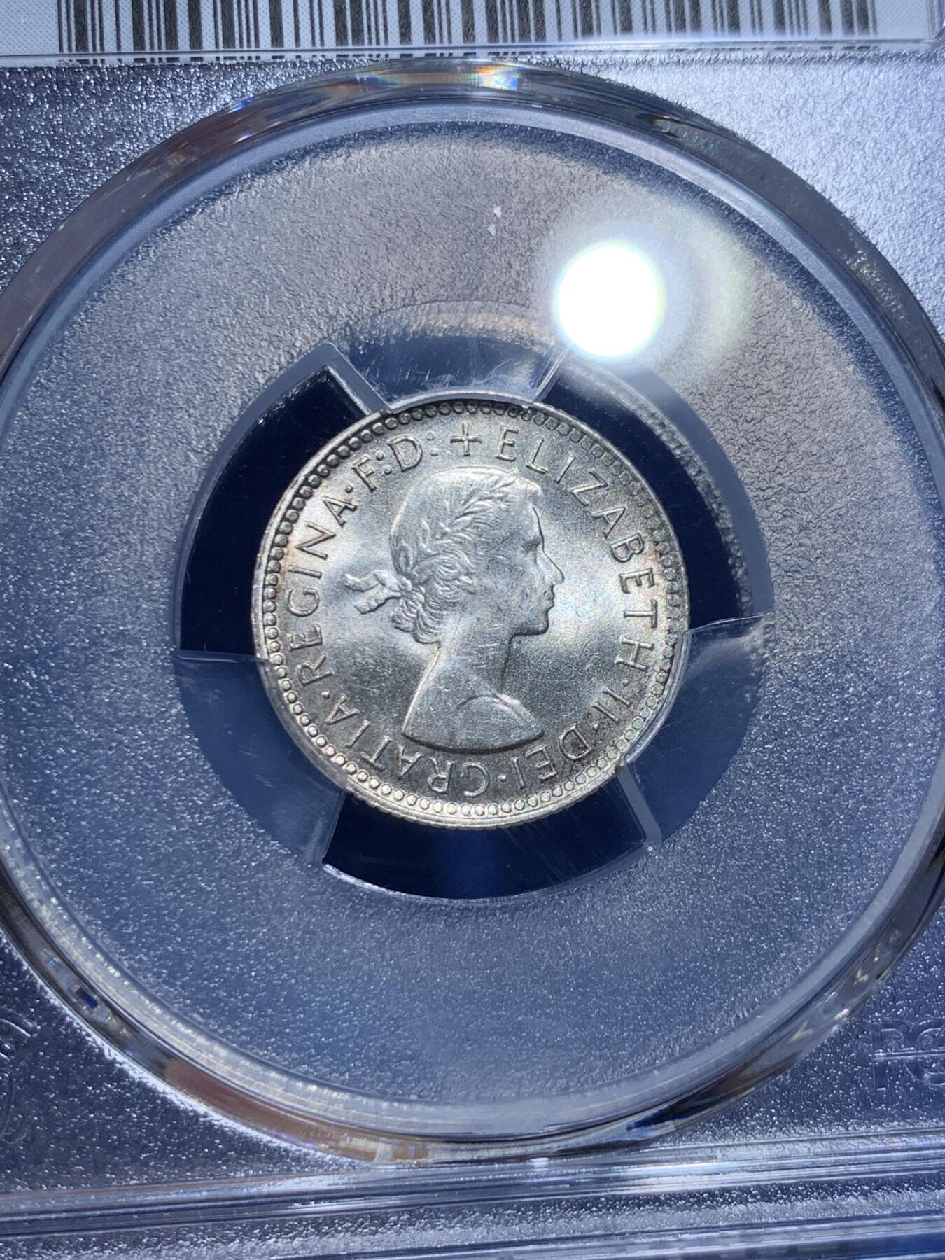 《竞宝斋》第359场 周日，周一  2场连拍 （全场包邮） PCGS MS66 高分爆光 1962澳大利亚6便士银币 卷拆品带包浆 银光闪闪 非常好看