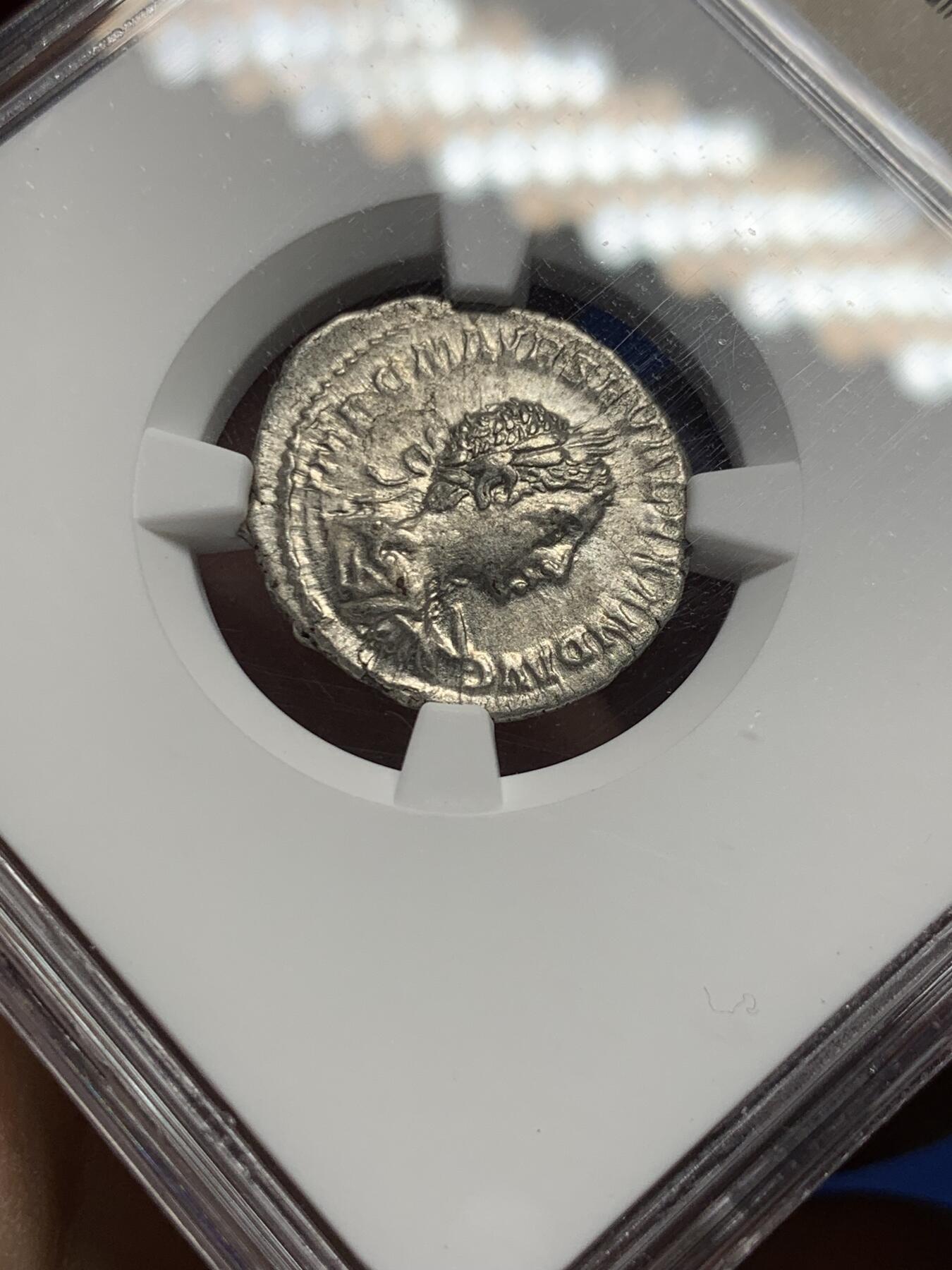 《竞宝斋》第359场 周日，周一  2场连拍 （全场包邮） NGC Ch XF 古罗马帝国222-235年亚历山大.塞维鲁皇帝第纳尔银币 保存好银光闪闪