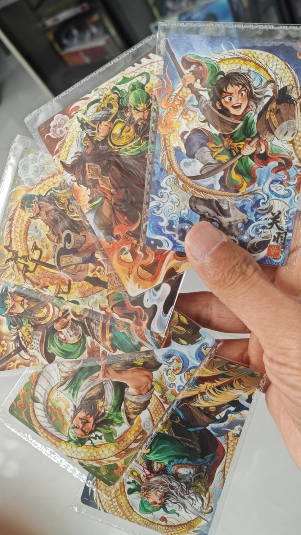秋原瞳的小店第10期（春雨，万物，风声，微笑……） 卡游三国浮生如梦关羽一套6张原膜