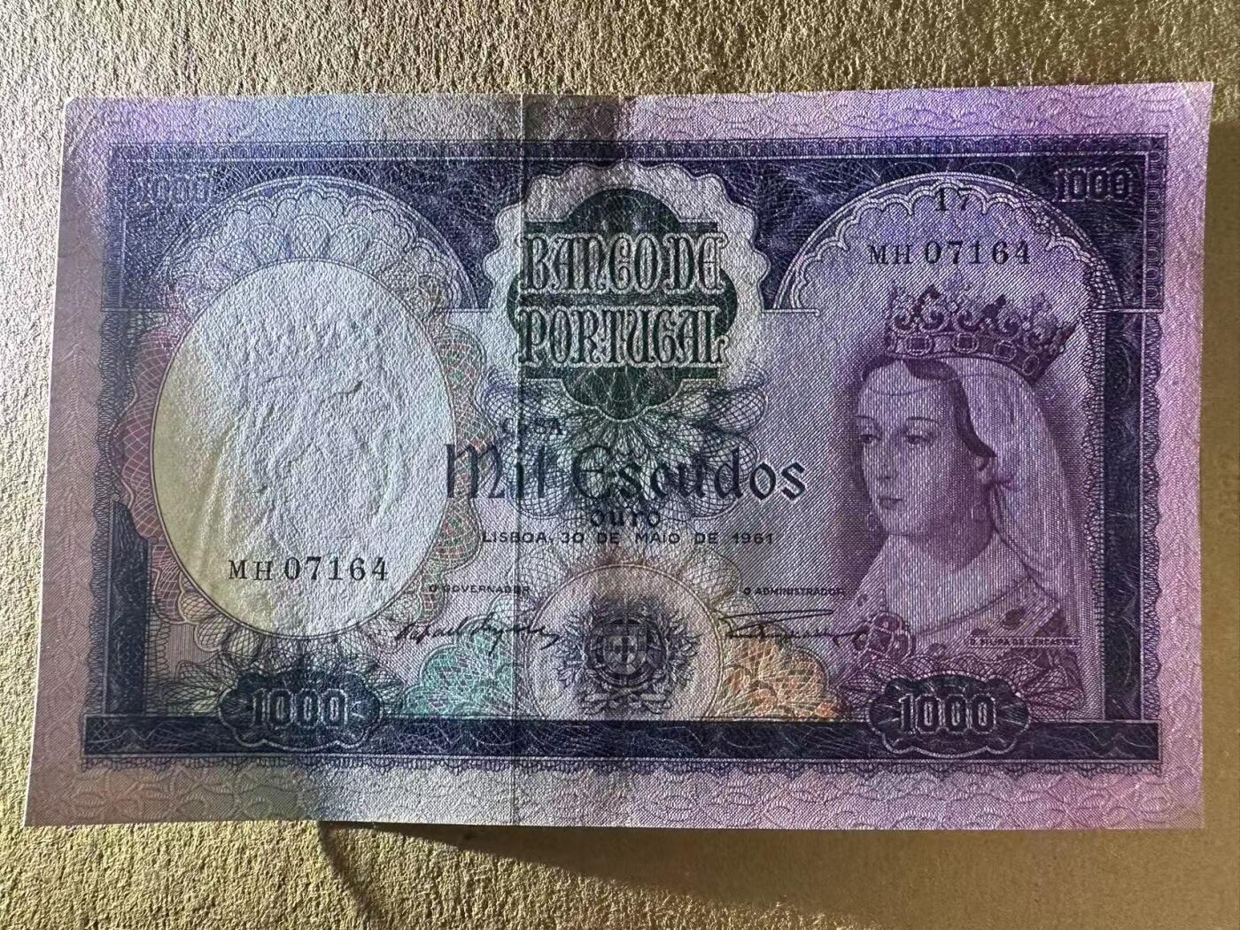 【Blue Auction】✨世界纸币精拍第627期【精】 葡萄牙 1961年1000埃斯库多 费丽帕女王 设计精美 AU品相
