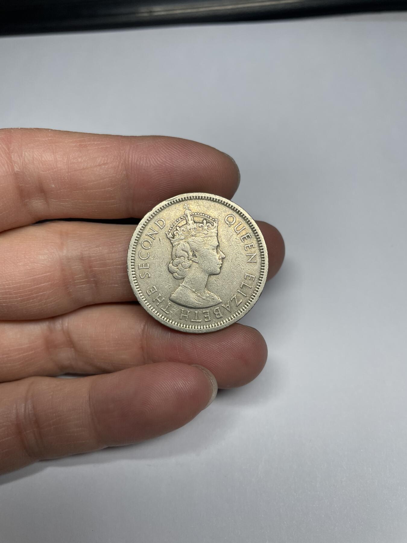 2025年集古藏今外币拍卖第三期-第5场—（总第215拍），可以寄存60天，满160元包邮。 1960年香港大一元