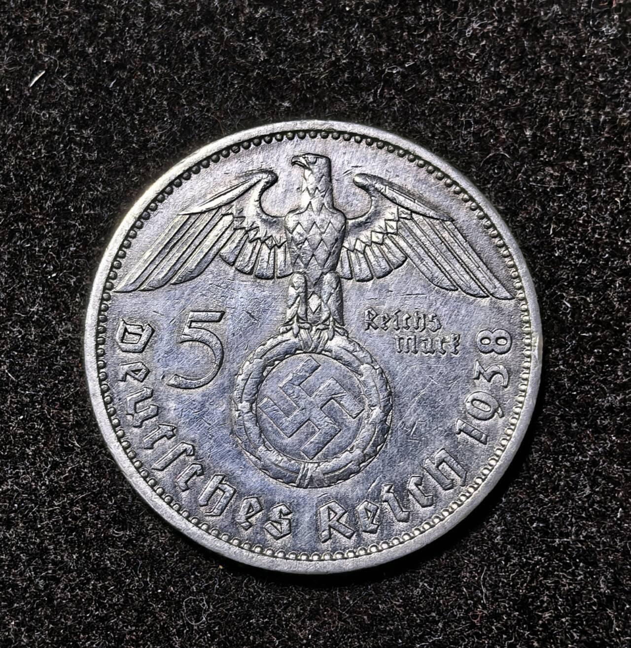 北京马甸外国币专卖第135期，外国币专场，陆续上拍，欢迎关注 1938年德国帝国辛登堡5马克银币（帶W字）