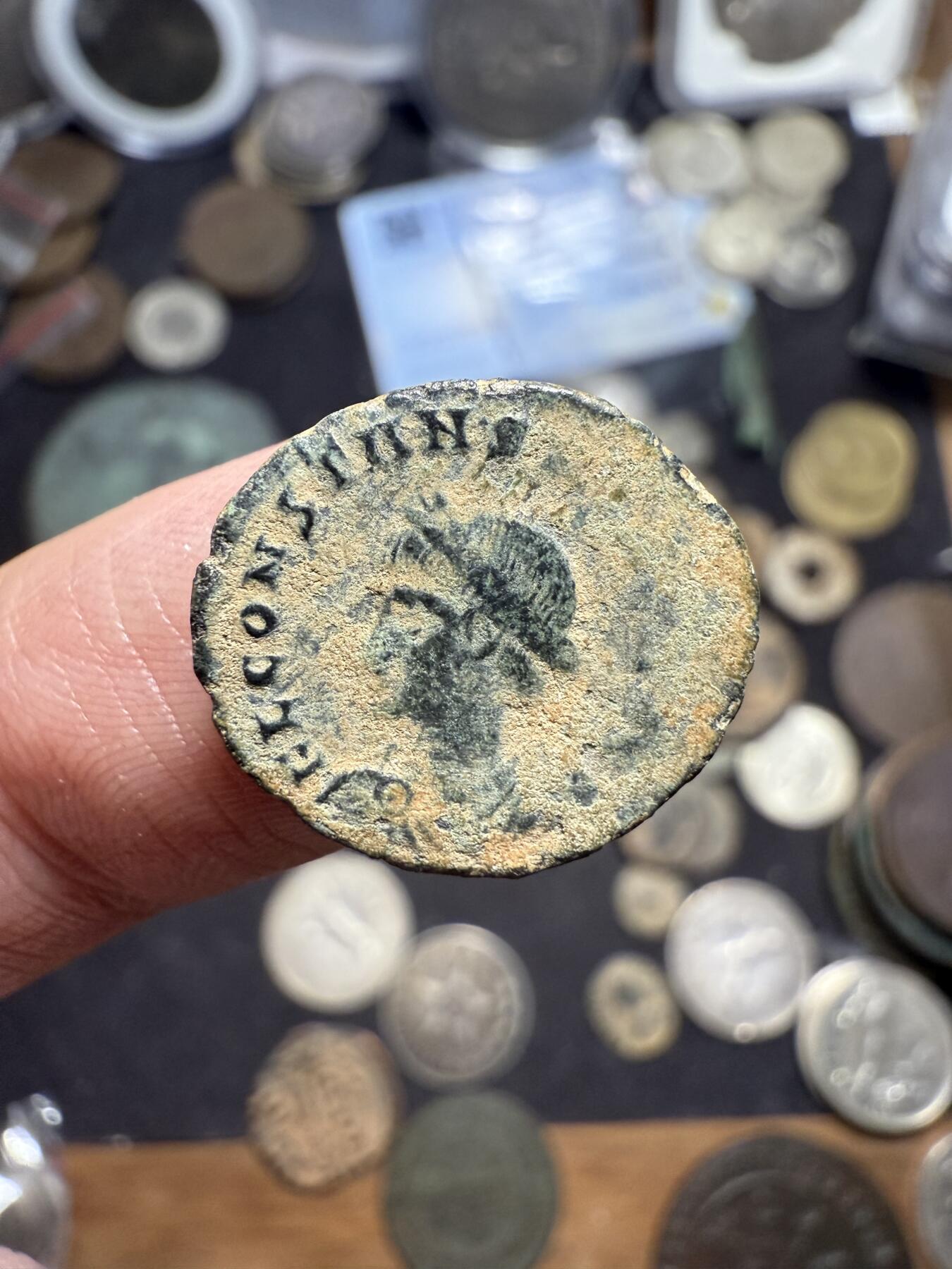 南宋泉阁俄币 外币 国币 专场第六期 古罗马 公元337-340年 君士坦丁二世小铜币 背逆 头像朝左 士兵守护军旗 通货好品